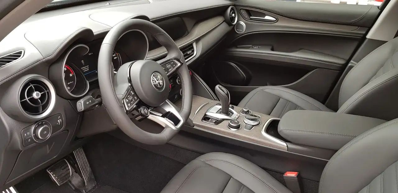 Alfa Romeo Stelvio 2021 — фото 7