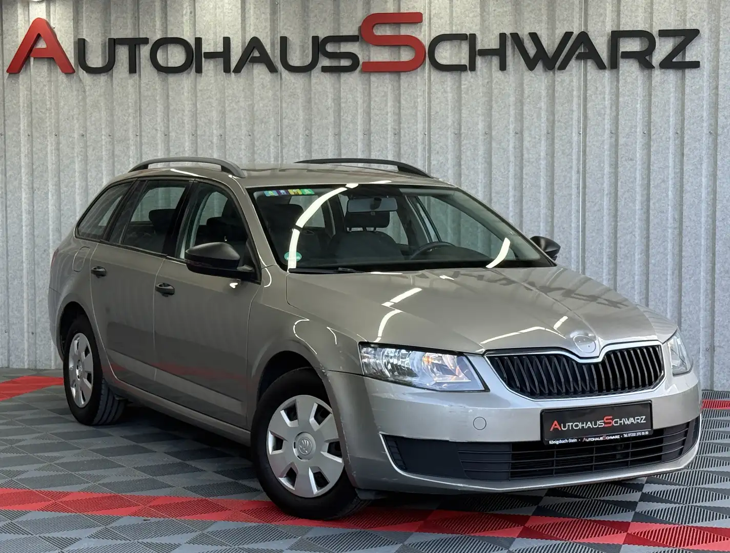 Skoda Octavia Active 1.6TDI Facelift Tüv 07/27 Klima AUX - 1