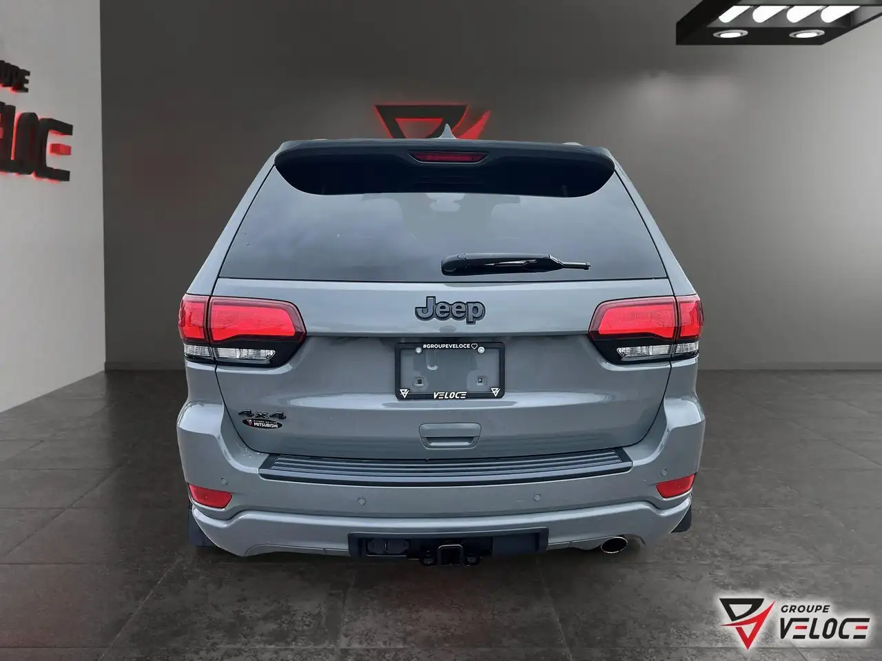 Jeep Grand Cherokee photo Jeep Grand Cherokee