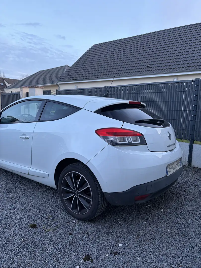 Renault Megane Mégane III Coupé dCi 110 FAP eco2 Bose - 2