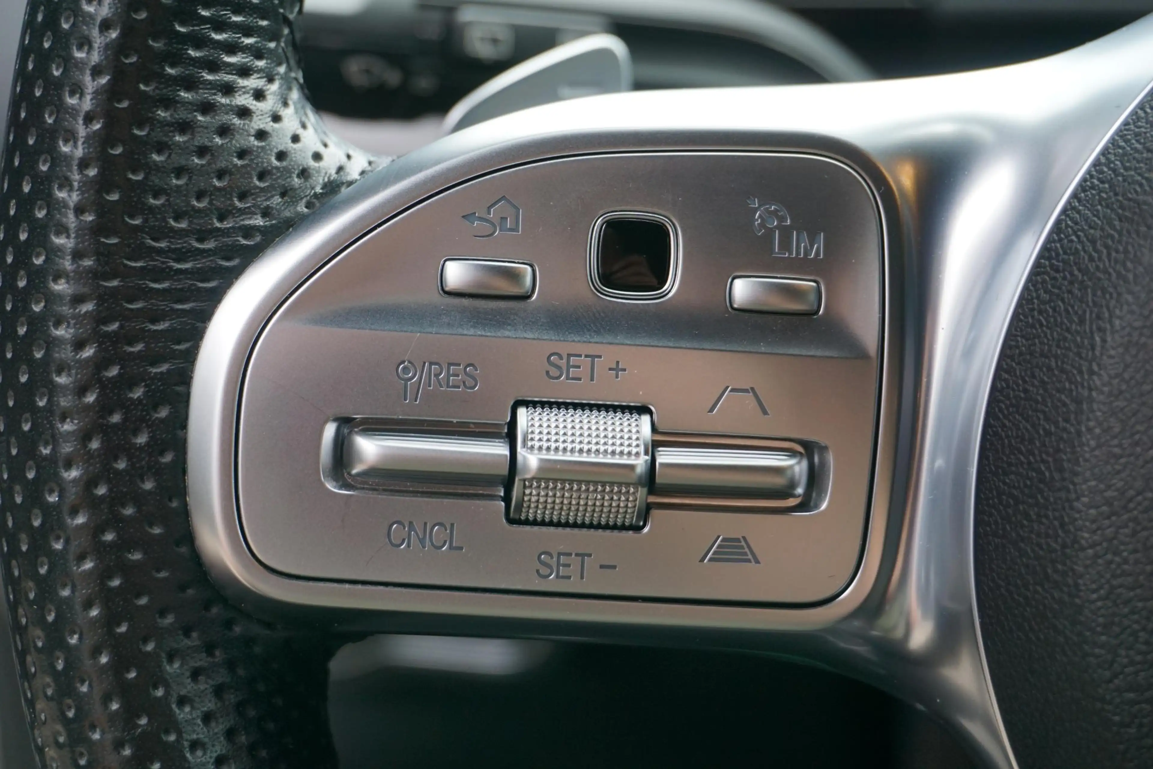 Mercedes-Benz B 250 AMG Line | Stoel koeling | ACC | Head-Up — photo 10