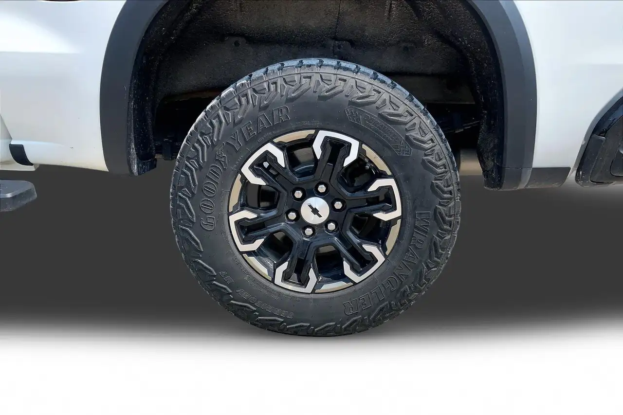 Chevrolet Silverado 1500 photo Chevrolet Silverado 1500