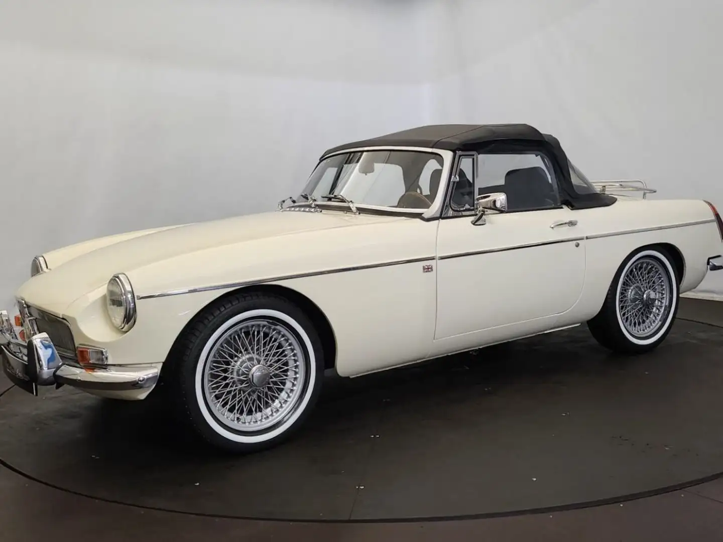 MG MGB B cabriolet Blanc - 2