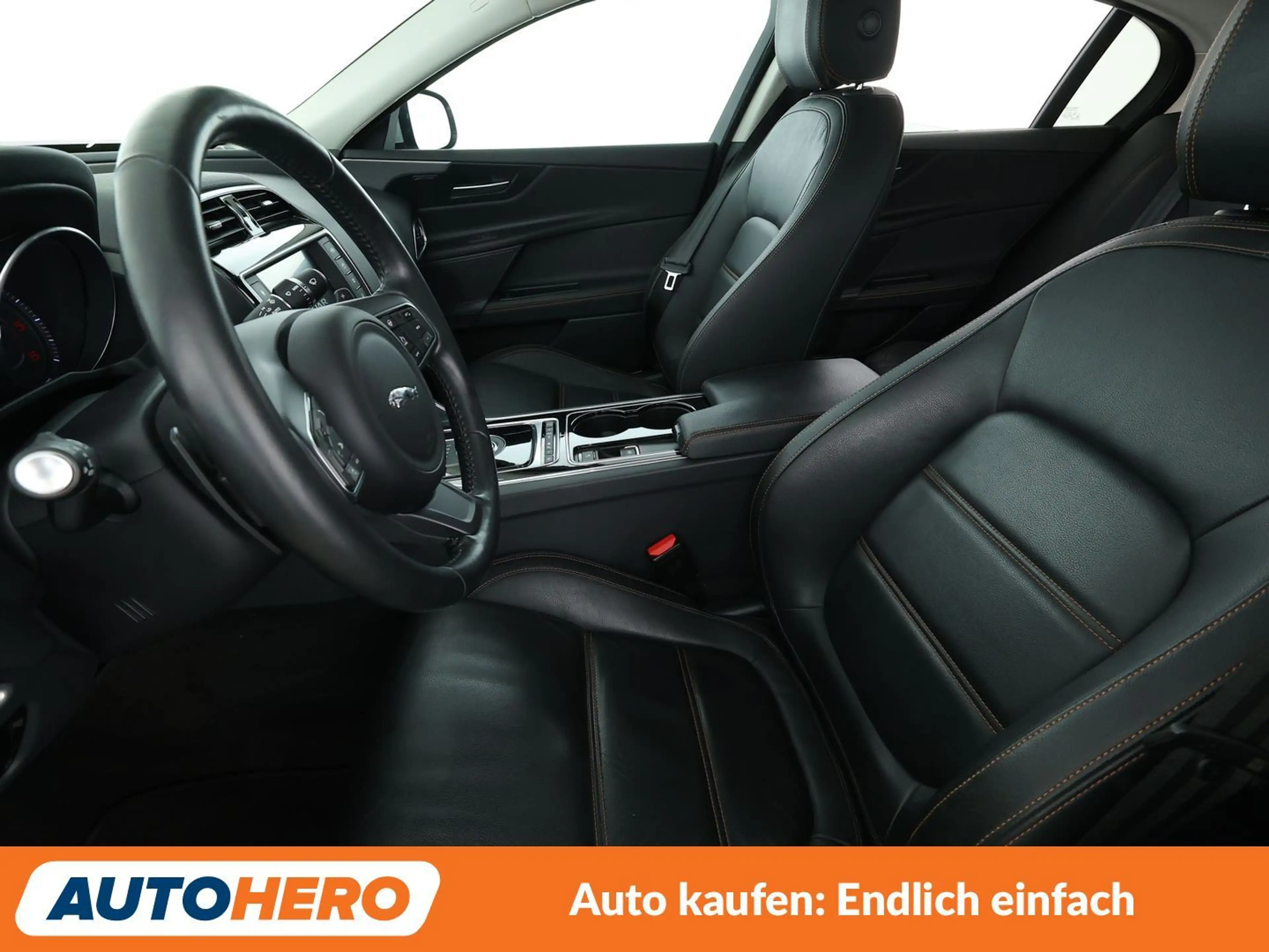 Jaguar XE 20d Prestige Aut.*NAVI*CAM*PDC* — photo 10