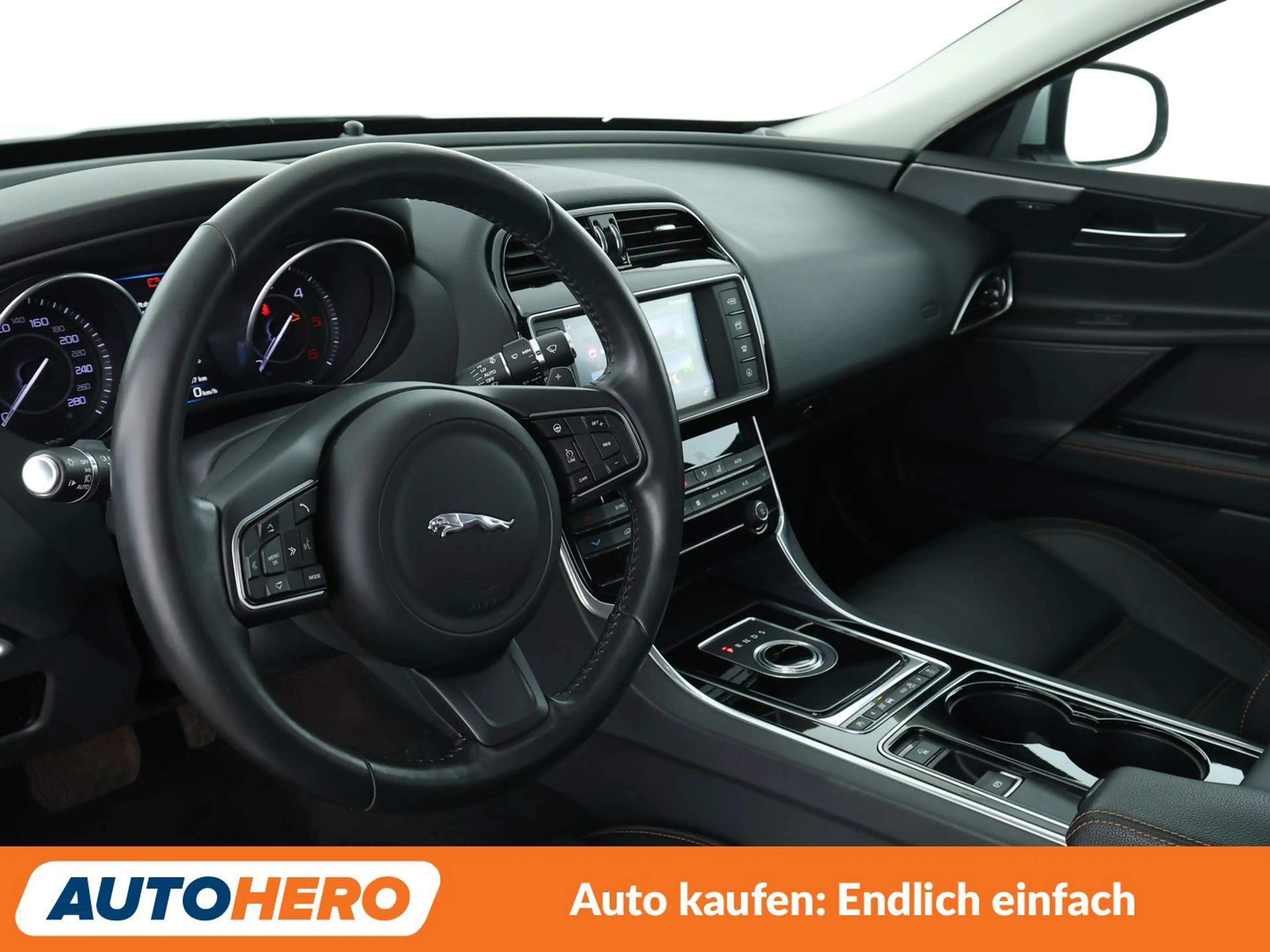 Jaguar XE 20d Prestige Aut.*NAVI*CAM*PDC* — photo 11