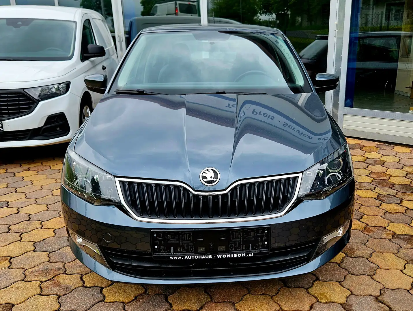 Skoda Fabia Ambition Grau - 2
