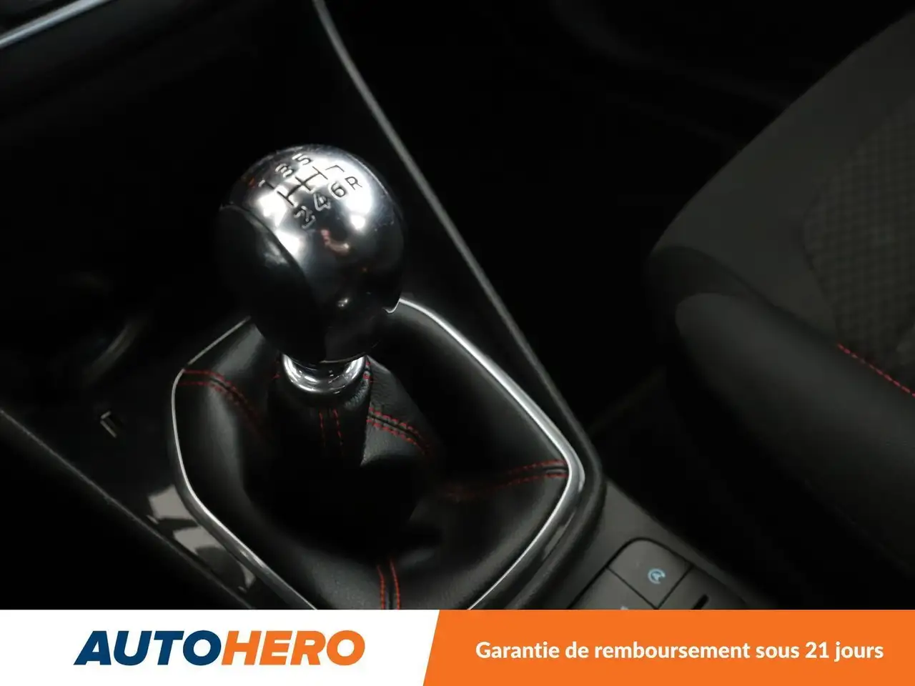 Ford Fiesta 5 portes — photo 25