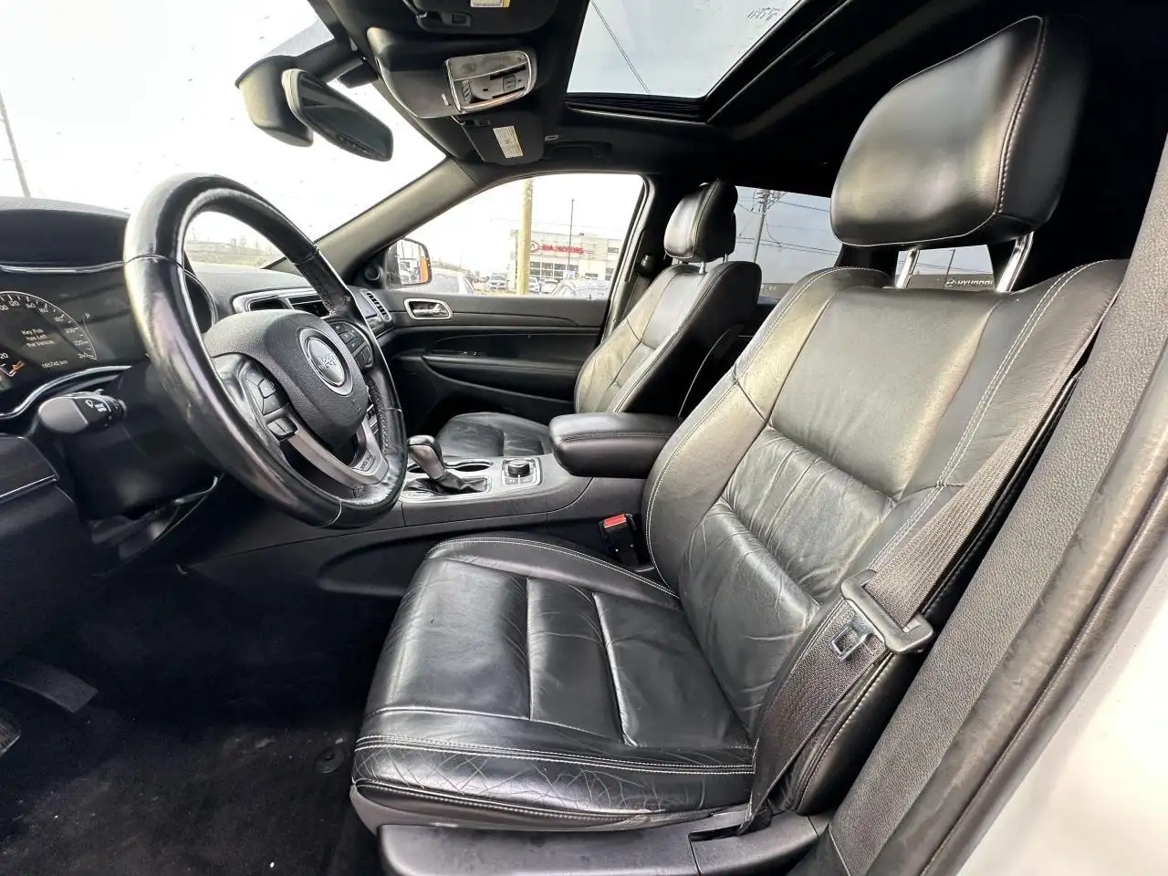 Jeep Grand Cherokee снимка Jeep Grand Cherokee