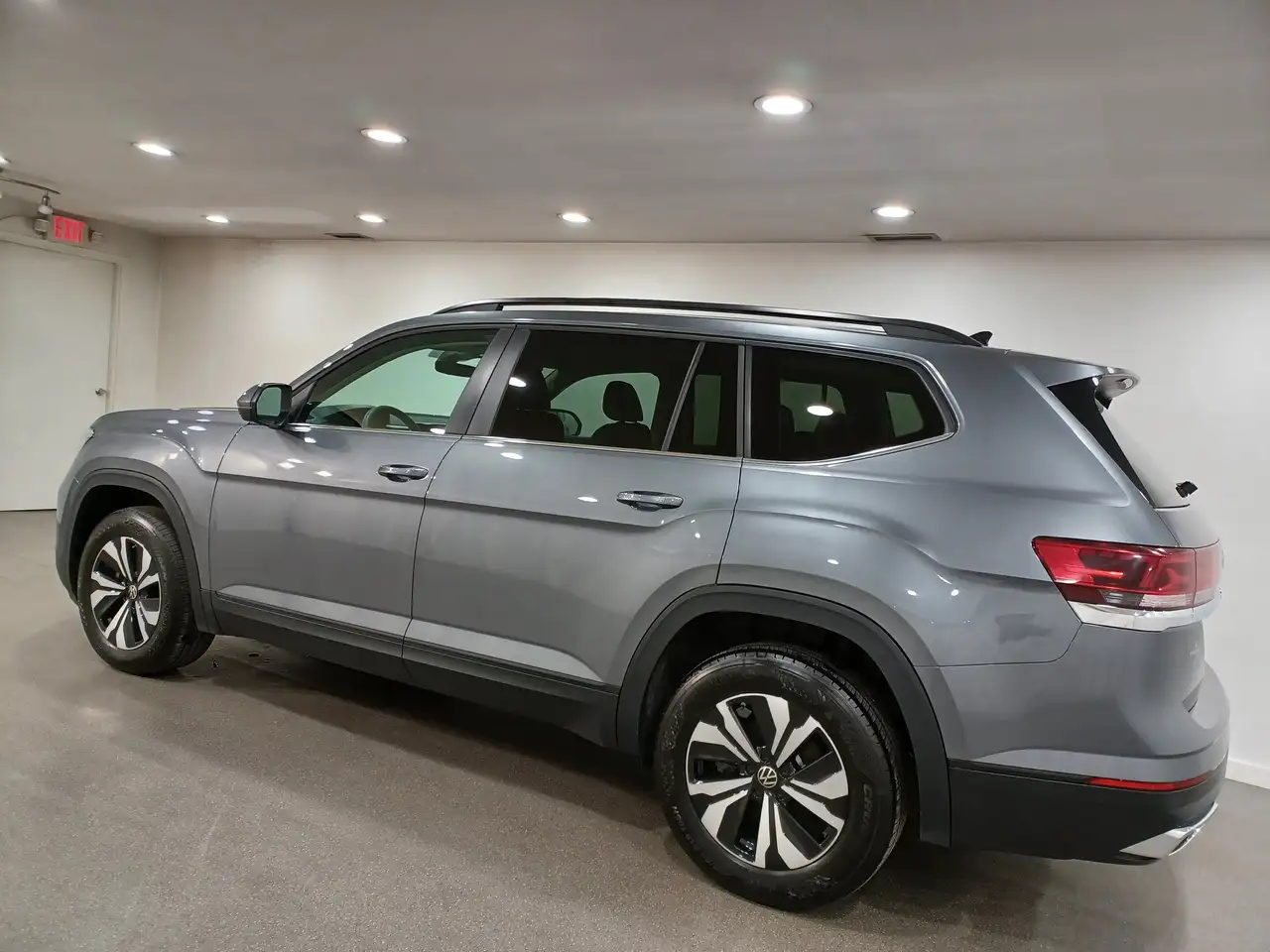 Volkswagen Atlas снимка Volkswagen Atlas