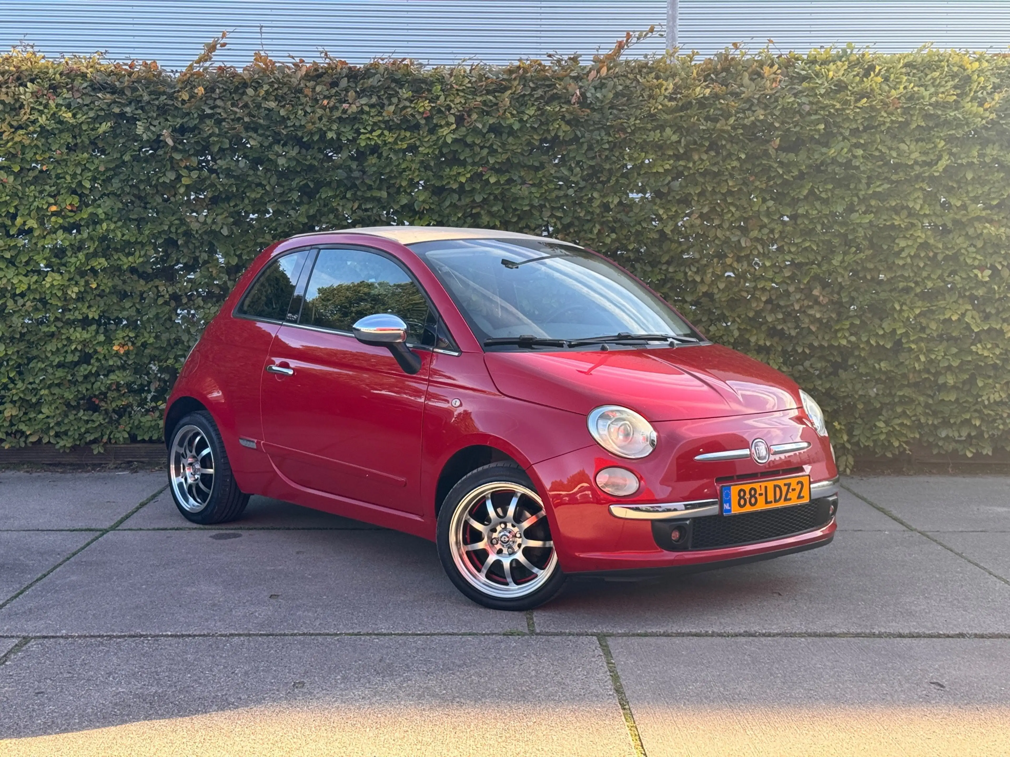 Fiat 500C 1.2 Lounge Cabrio navi App CarPlay Leer