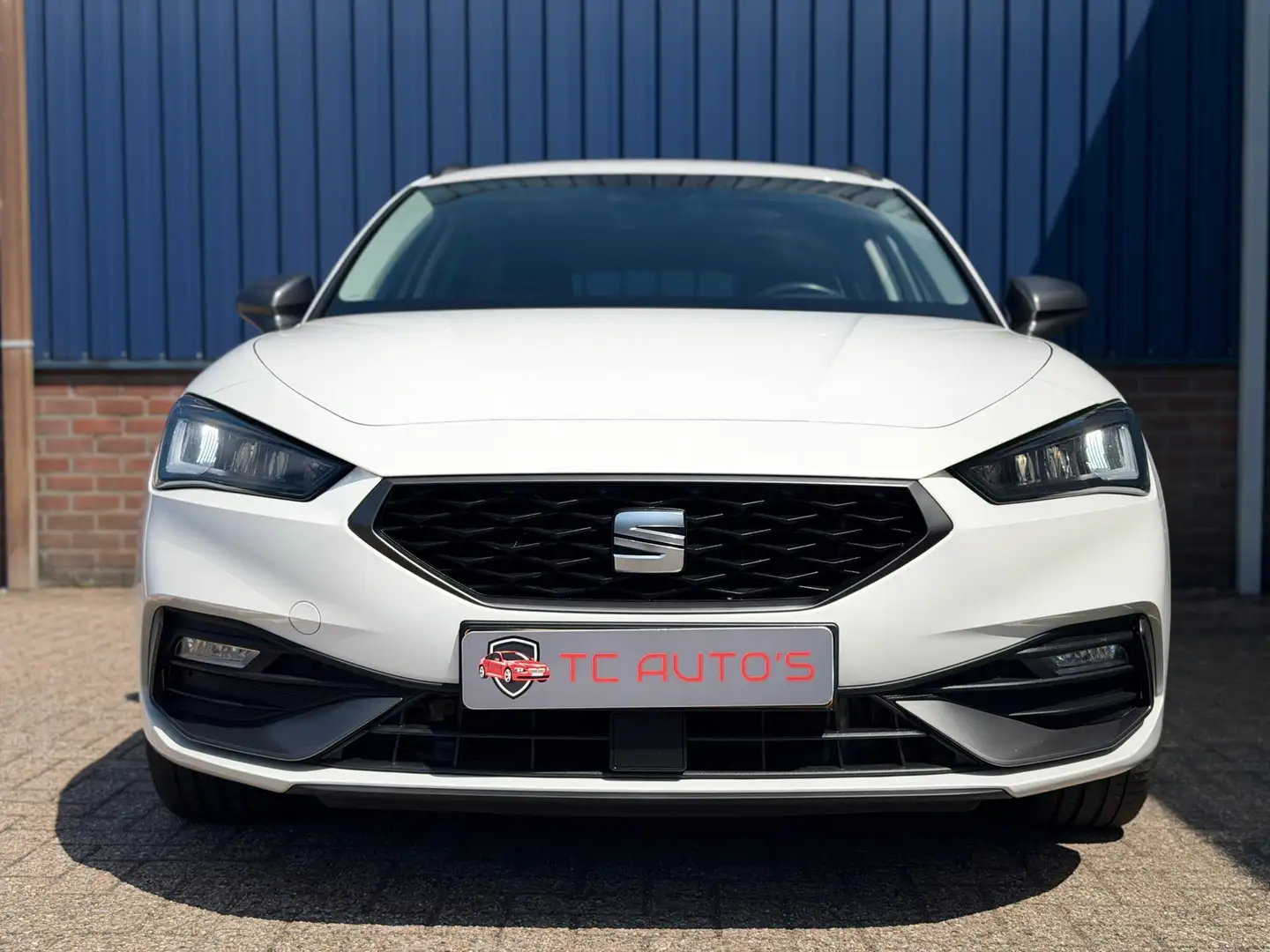 SEAT Leon e-Hybrid Sportstourer 1.4 TSI eHybrid PHEV FR AUTOMAAT 2021 Weiß - 2