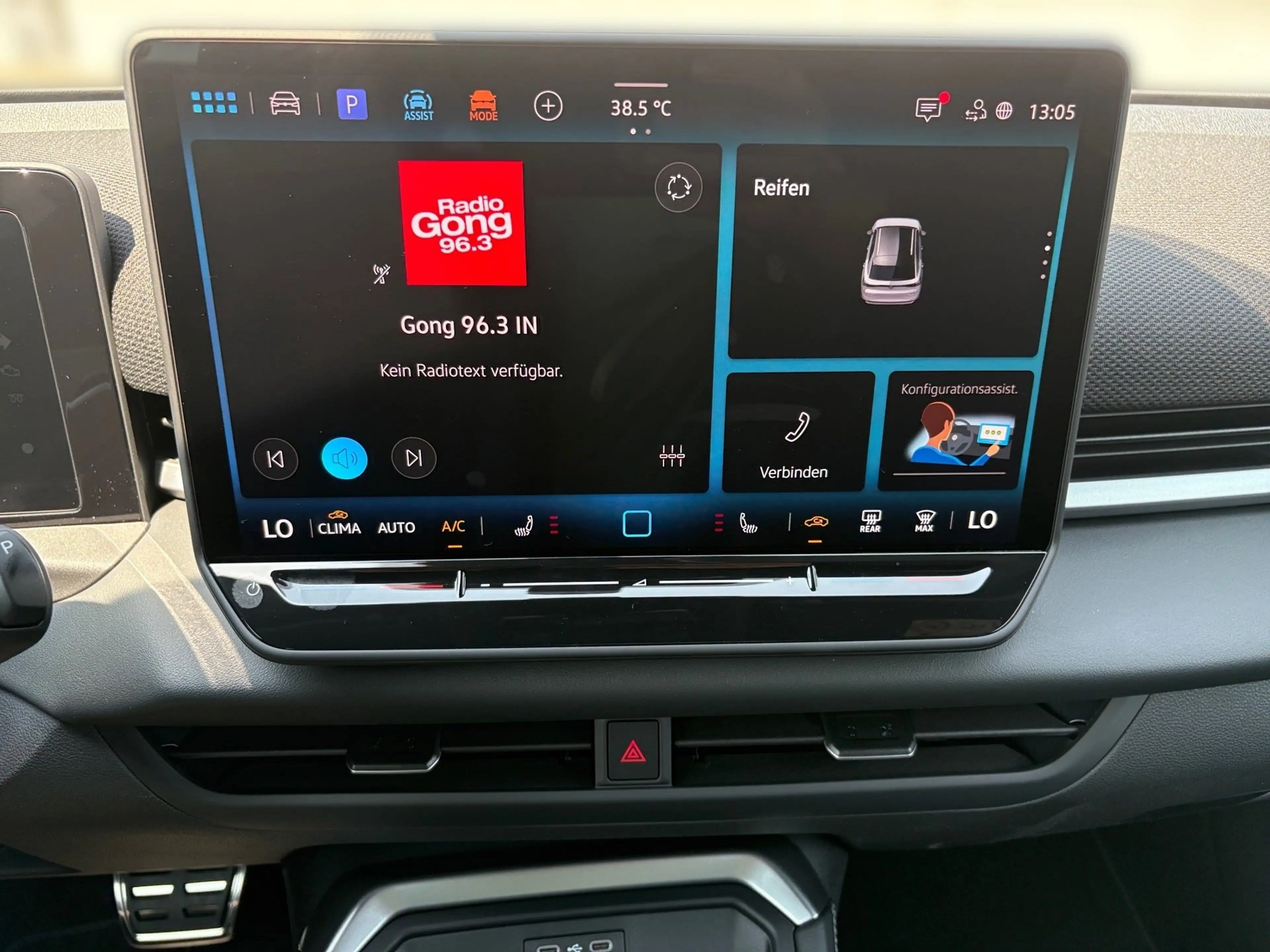 Volkswagen T-Roc 1.5 eTSI R-Line *APPCON*KAMERA*SITZHZG* — photo 13