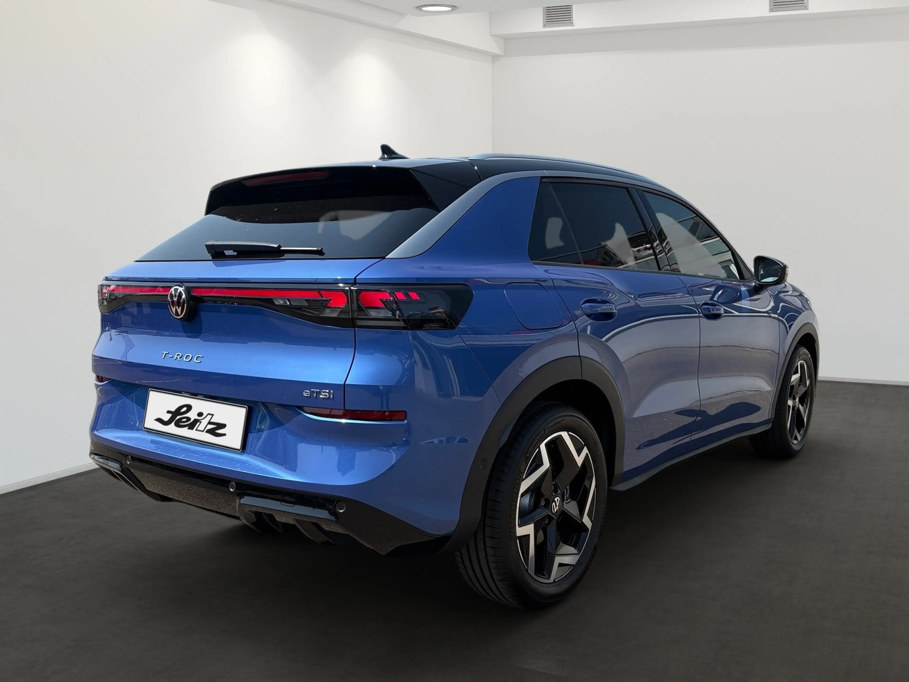 Volkswagen T-Roc 1.5 eTSI R-Line *APPCON*KAMERA*SITZHZG* — photo 6