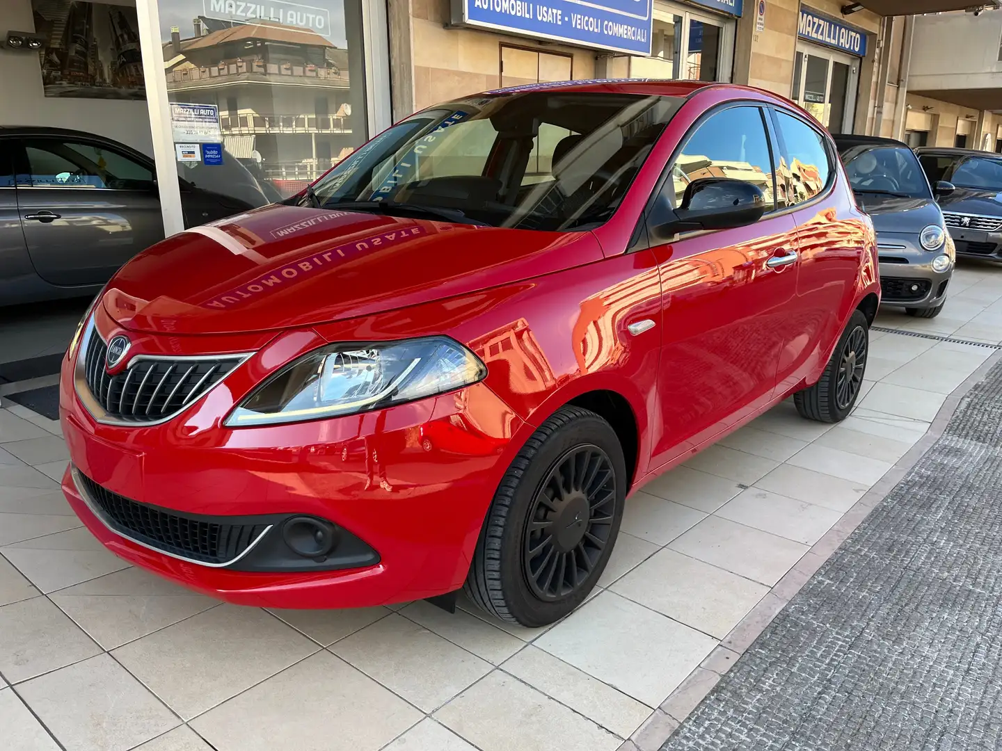 Lancia Ypsilon Ypsilon 1.0 firefly hybrid Silver -GZ749VE- Rot - 1