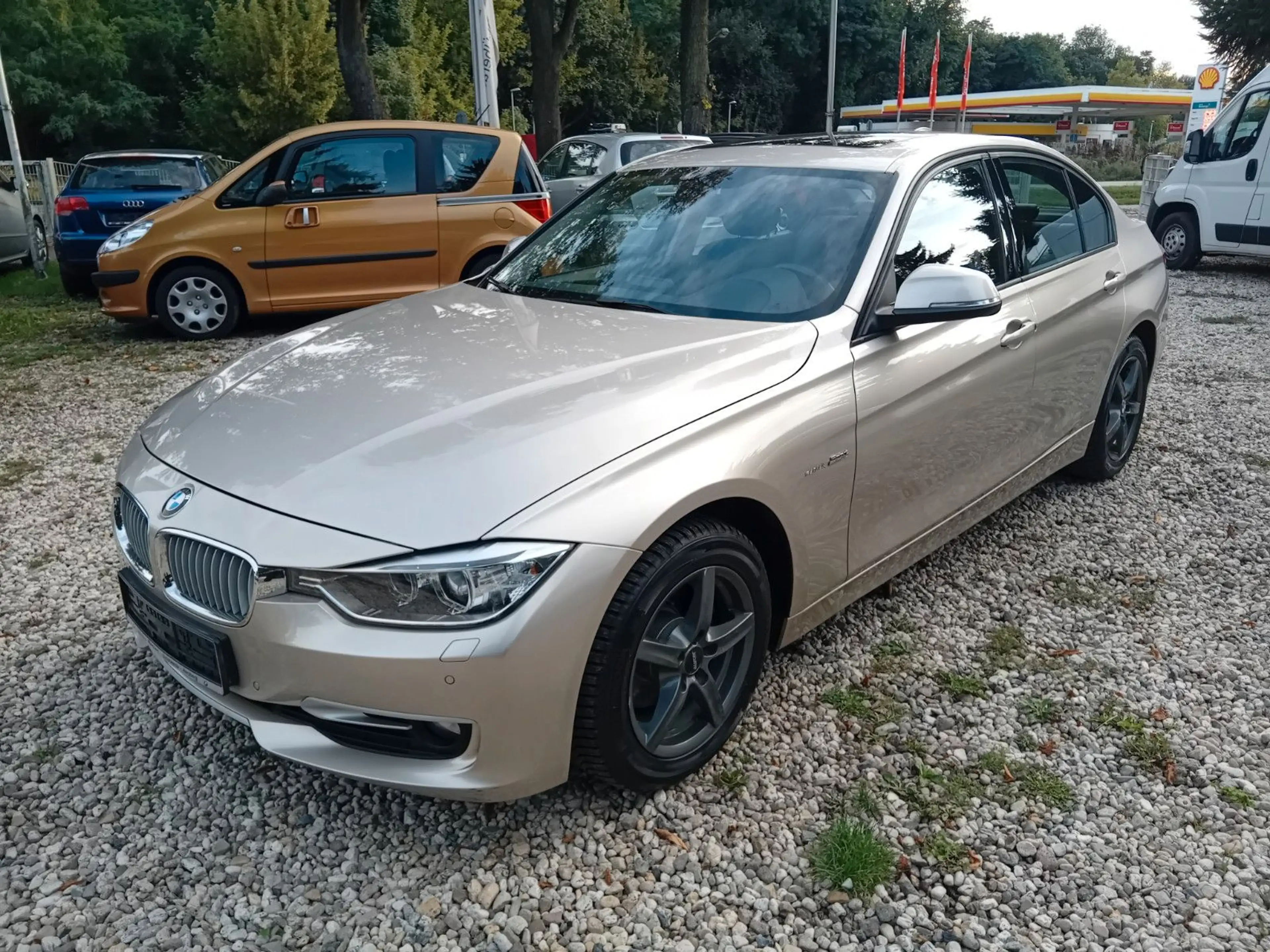 BMW 316 i Limousine Aut * INSP+TÜV neu * Top Zustand — photo 2