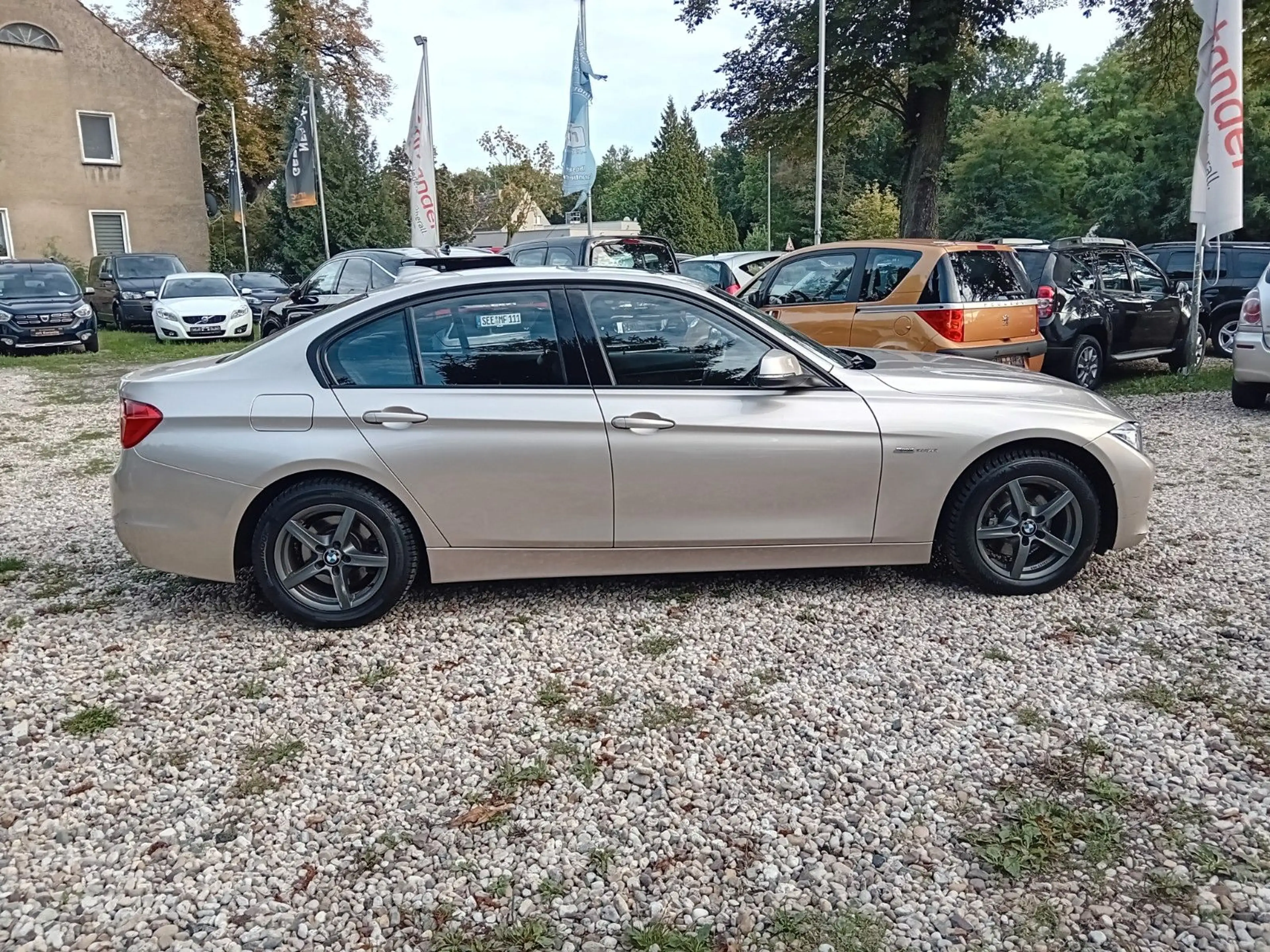 BMW 316 i Limousine Aut * INSP+TÜV neu * Top Zustand — photo 11