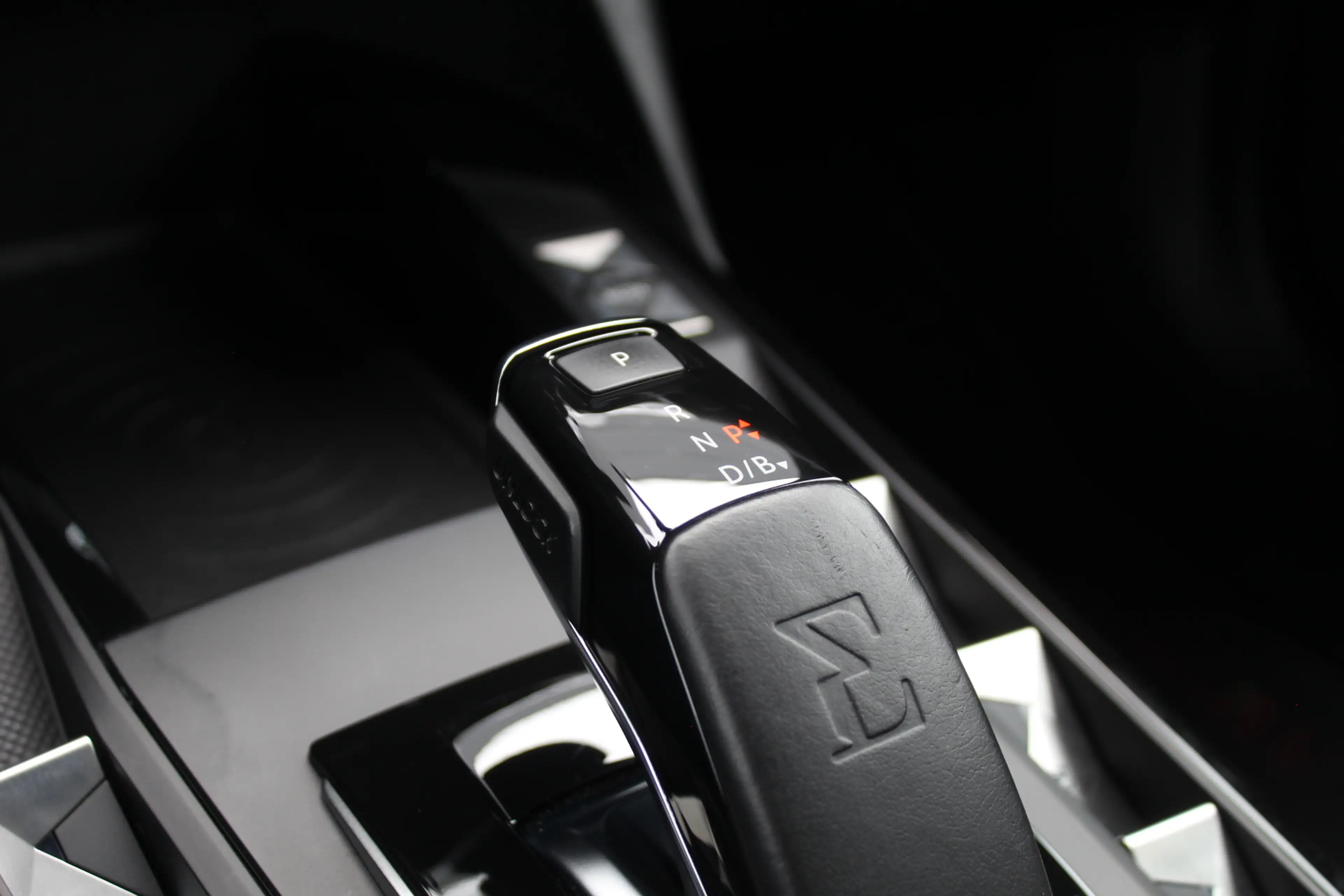 DS Automobiles DS 3 Crossback E-Tense Performance Line 50 kWh | Blis | Camera | — photo 10