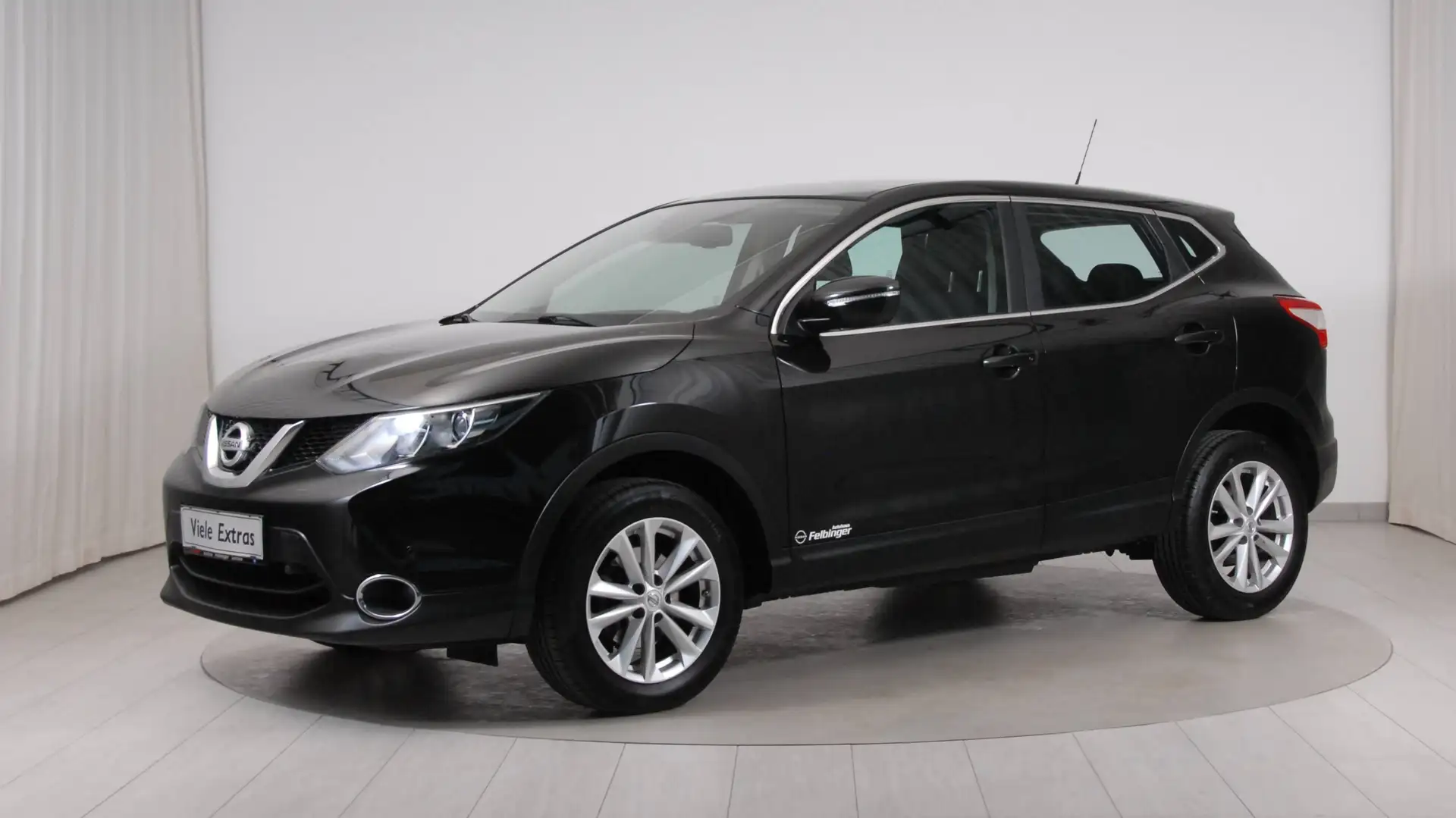 Nissan Qashqai Acenta 1.6 dCi *Navi, Sitzheizung, Rückfahrkamera* Schwarz - 2