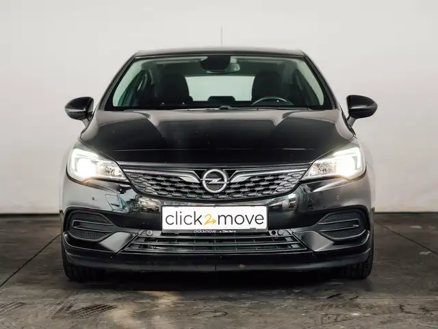 Opel Astra view 4