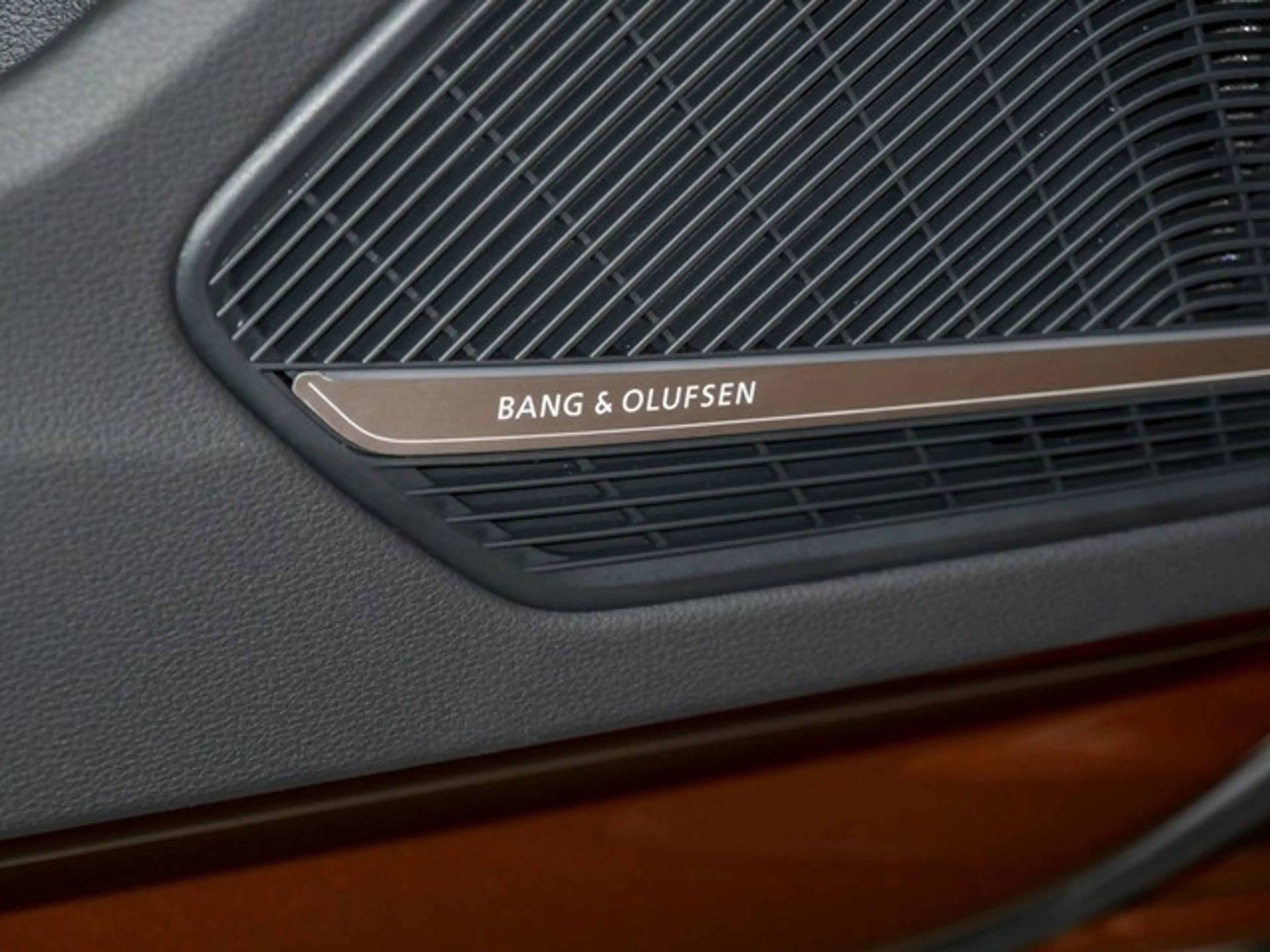 Audi RS4 RS 4 Avant Qu. ESSENTIALS PANO B&O ALU20" SPORT... — photo 10
