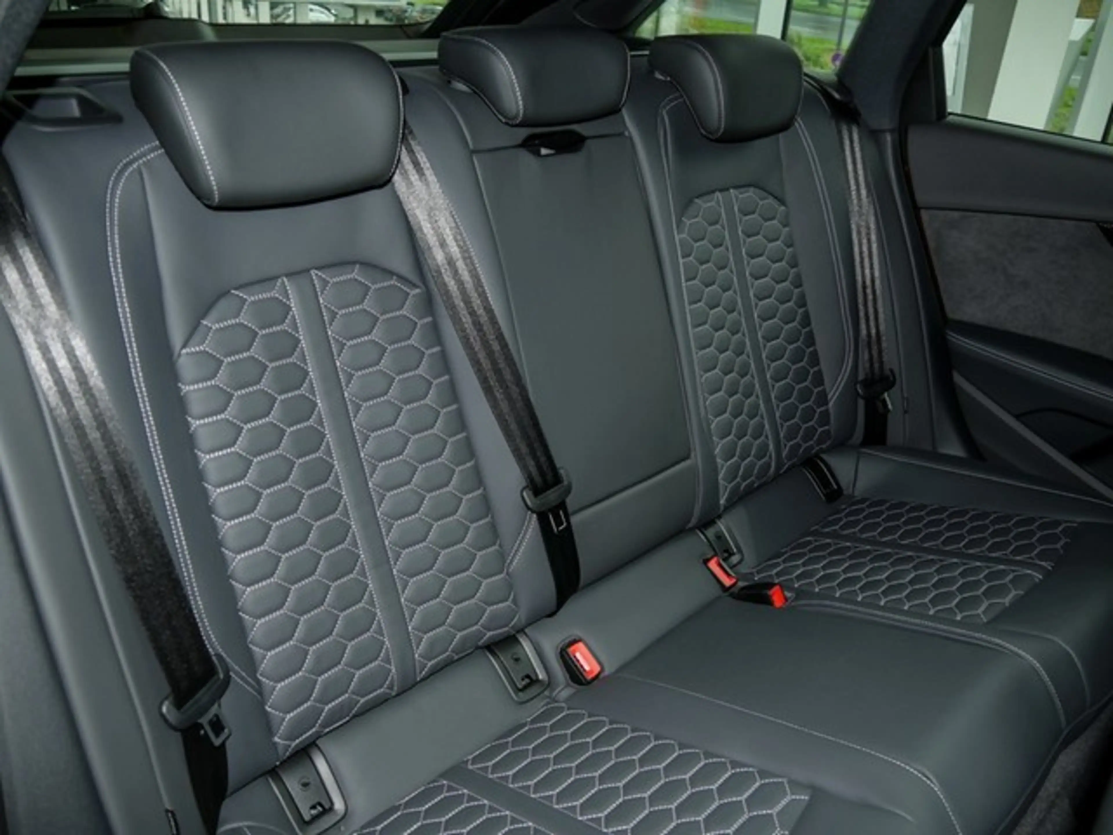 Audi RS4 RS 4 Avant Qu. ESSENTIALS PANO B&O ALU20" SPORT... — photo 4