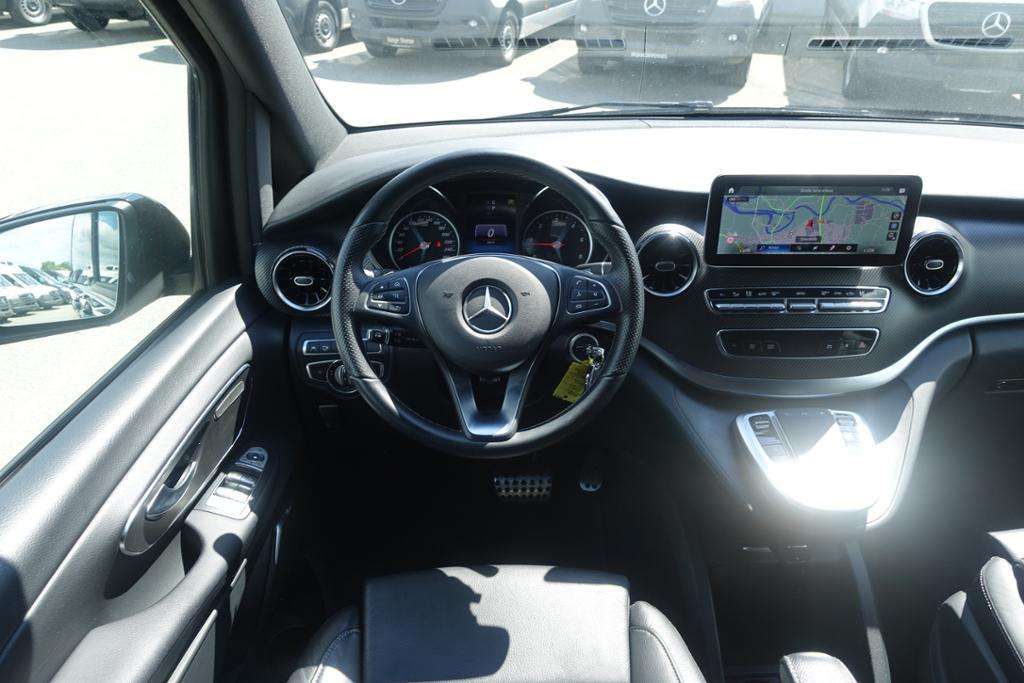 Mercedes-Benz V 250