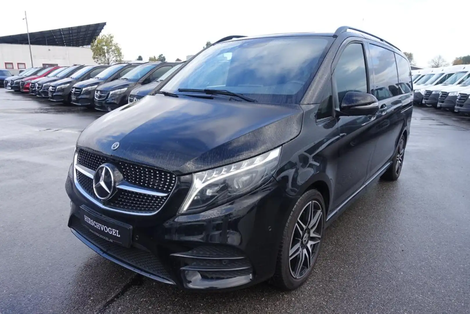 Mercedes-Benz V 250 d lang AMG 8-Sitzer Distronic Schwarz - 2