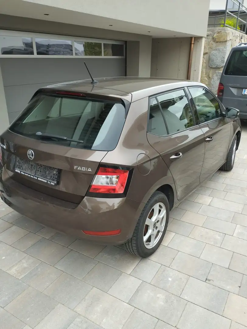 Skoda Fabia Active 1,0 Braun - 2