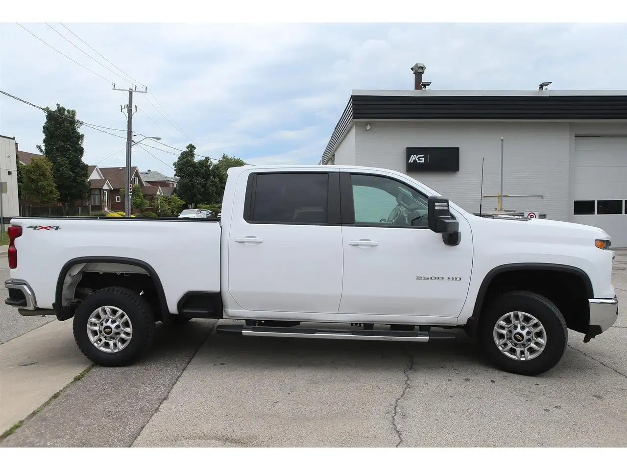 Chevrolet Silverado 2500 photo Chevrolet Silverado 2500