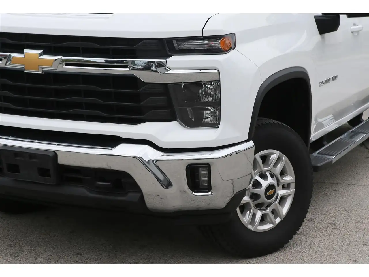 Chevrolet Silverado 2500 photo Chevrolet Silverado 2500