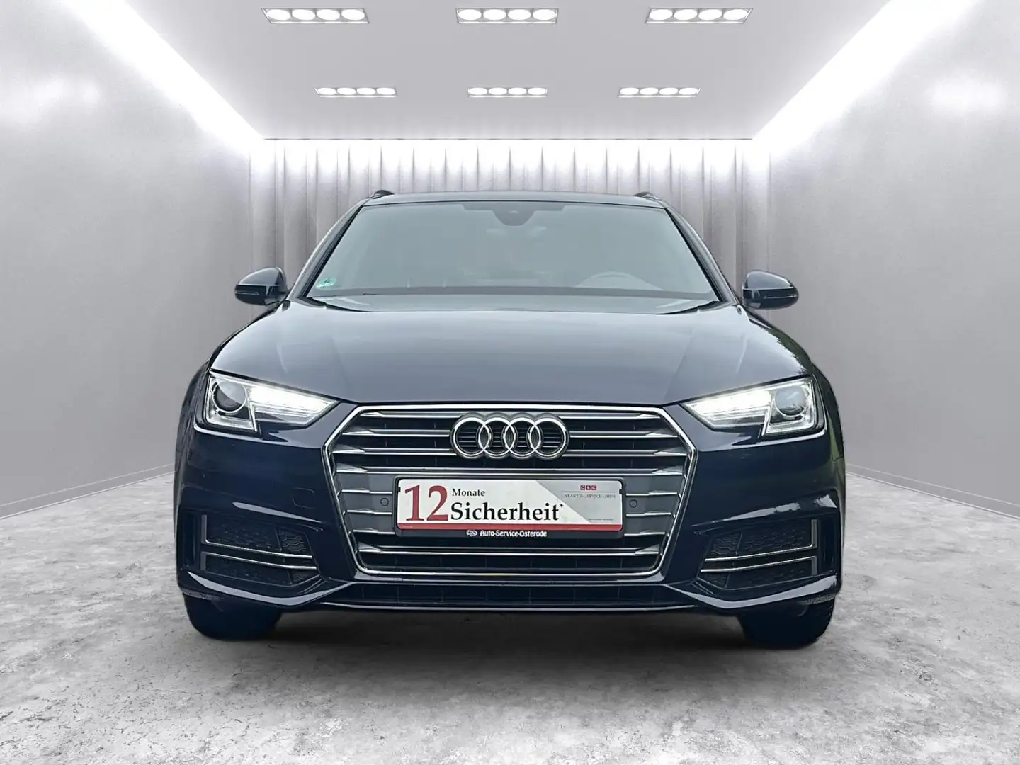 Audi A4 Avant design S-Line *Virtual/AHK/Tempo* Blauw - 2