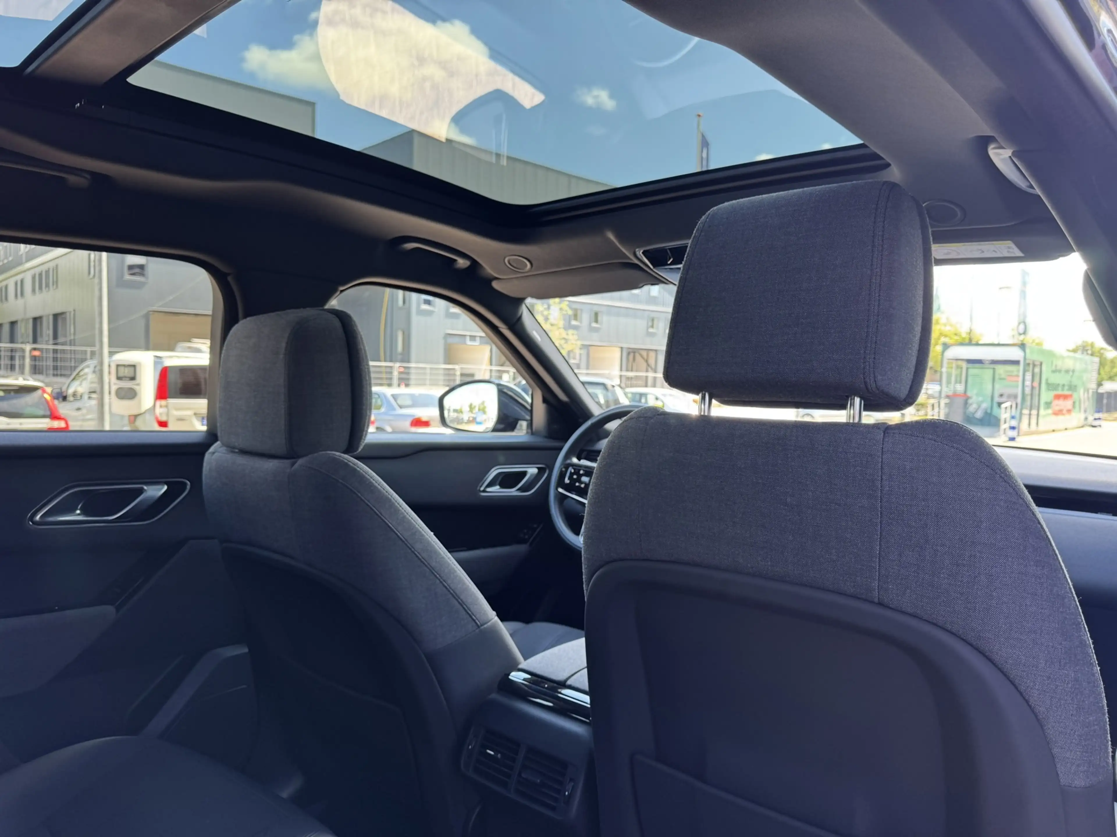 Land Rover Range Rover Velar 2.0 P400e AWD R-Dynamic HSE PHEV FACELIFT 404pk — photo 7