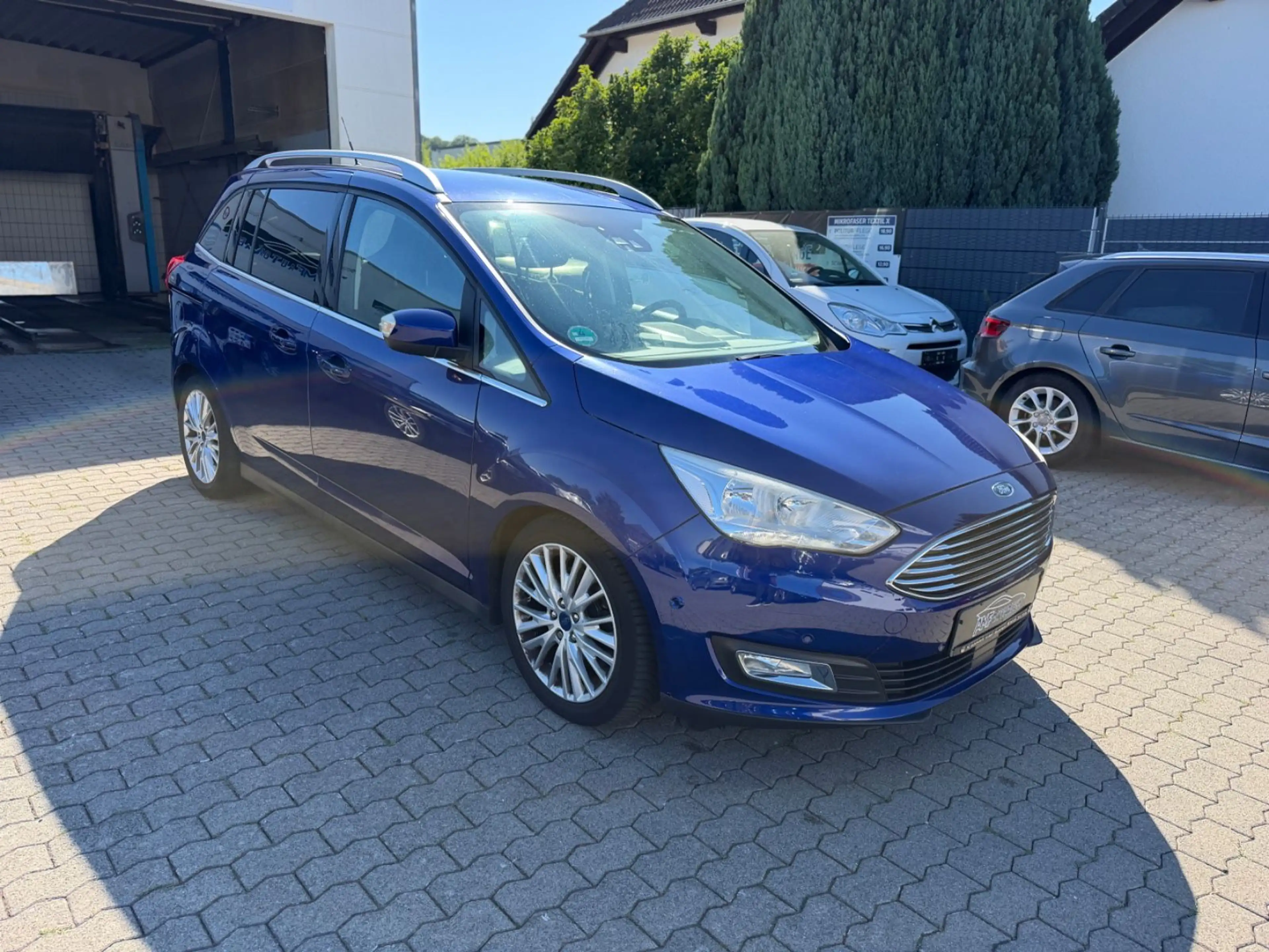 Ford Grand C-Max Titanium 1.5 TDCI 7Sitzer Auto. — photo 3