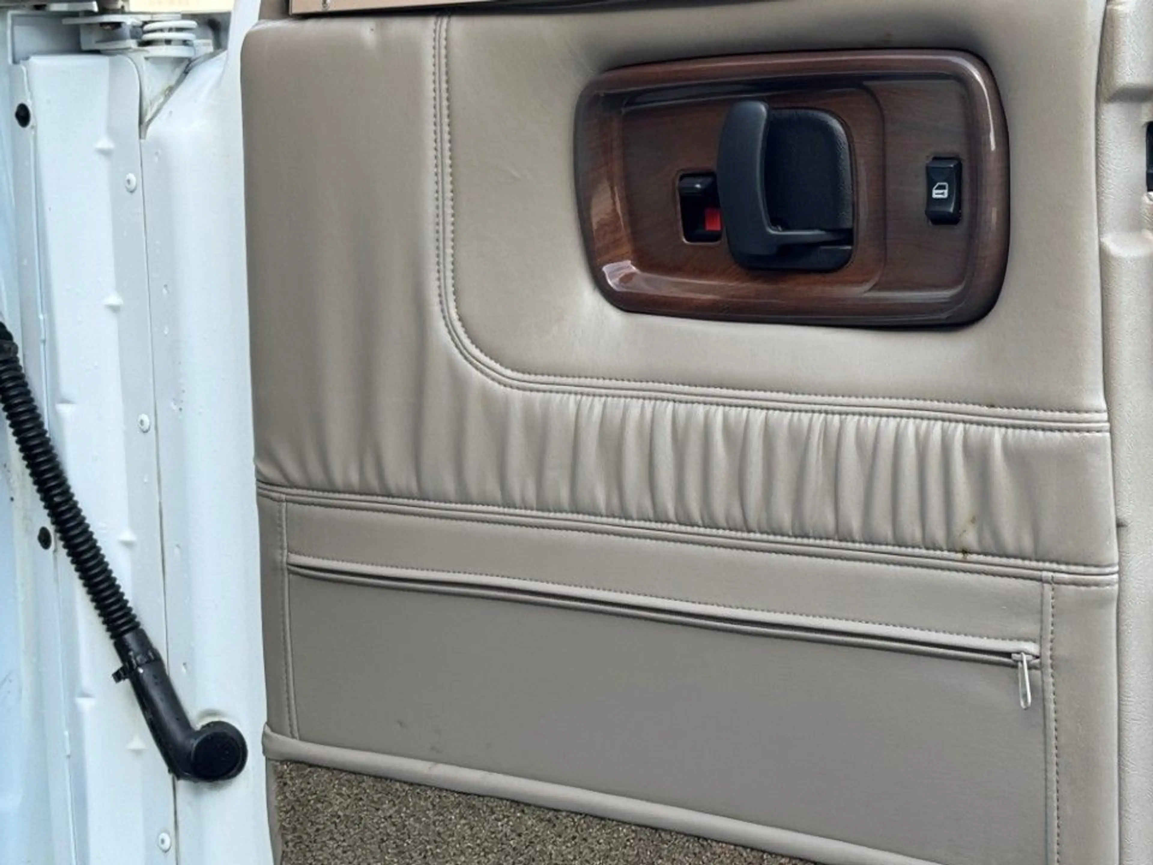 Chevrolet Express Chevy Van Explorer Ltd. SE — photo 20