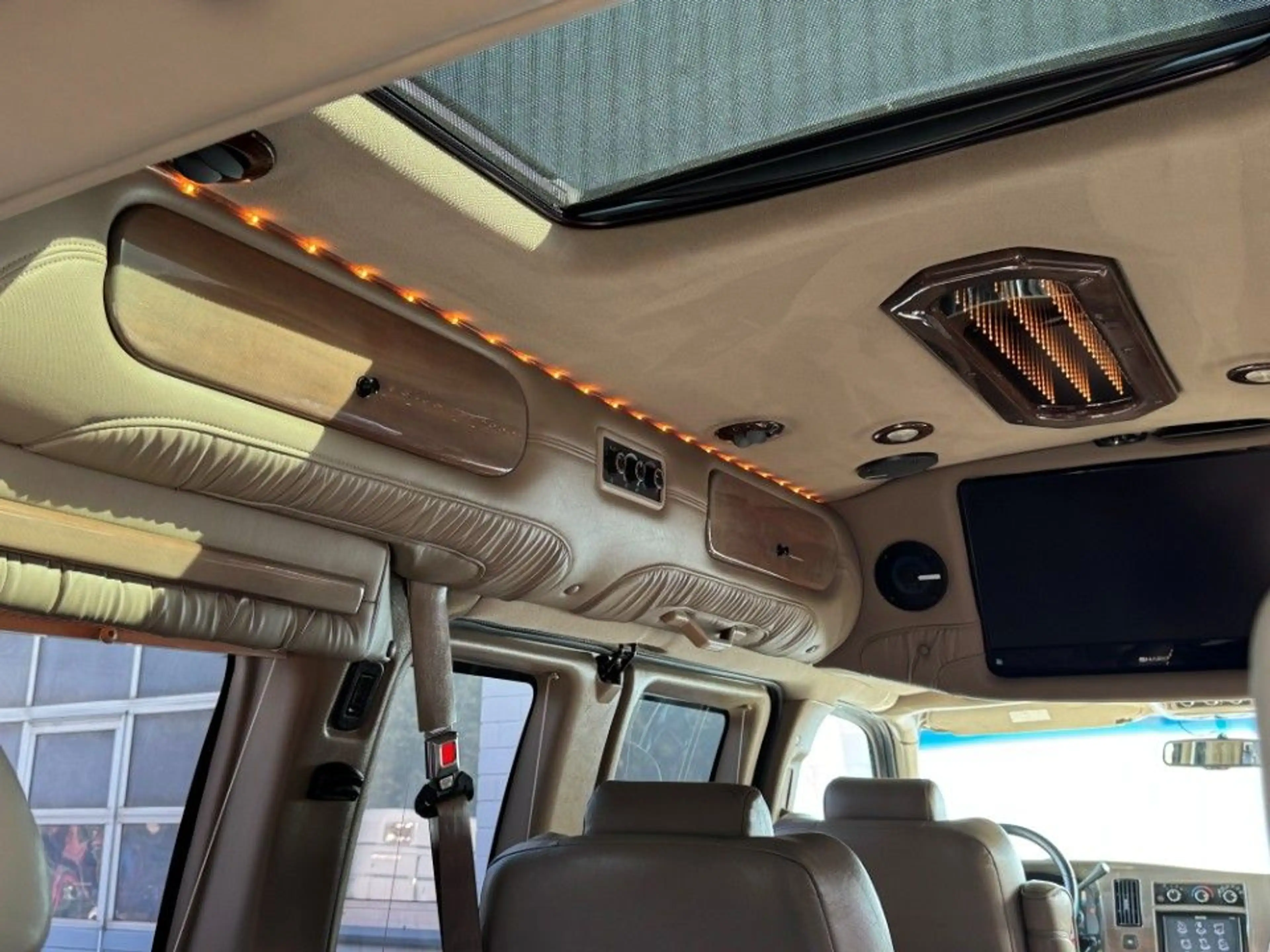 Chevrolet Express Chevy Van Explorer Ltd. SE — photo 12