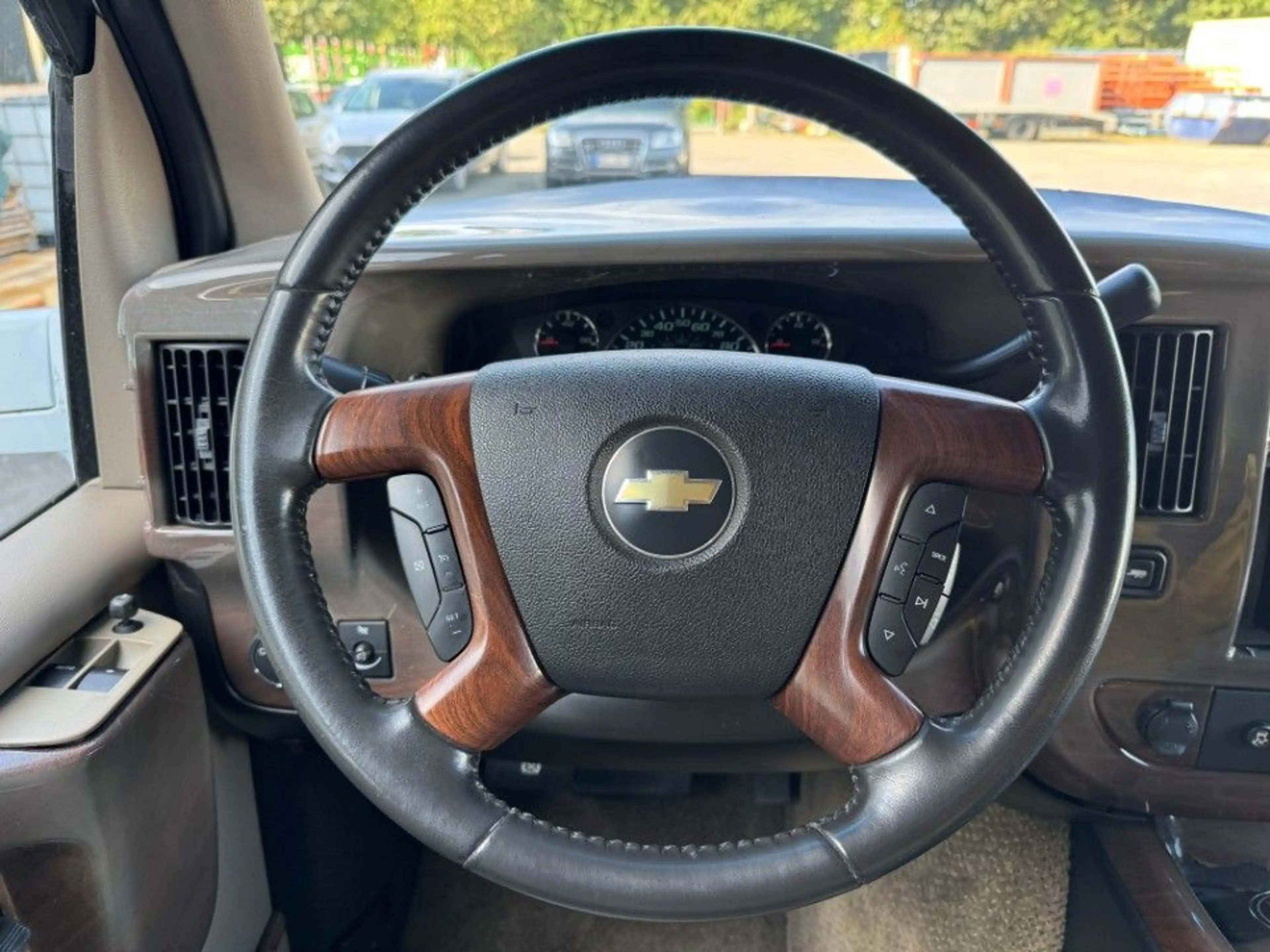 Chevrolet Express Chevy Van Explorer Ltd. SE — photo 8