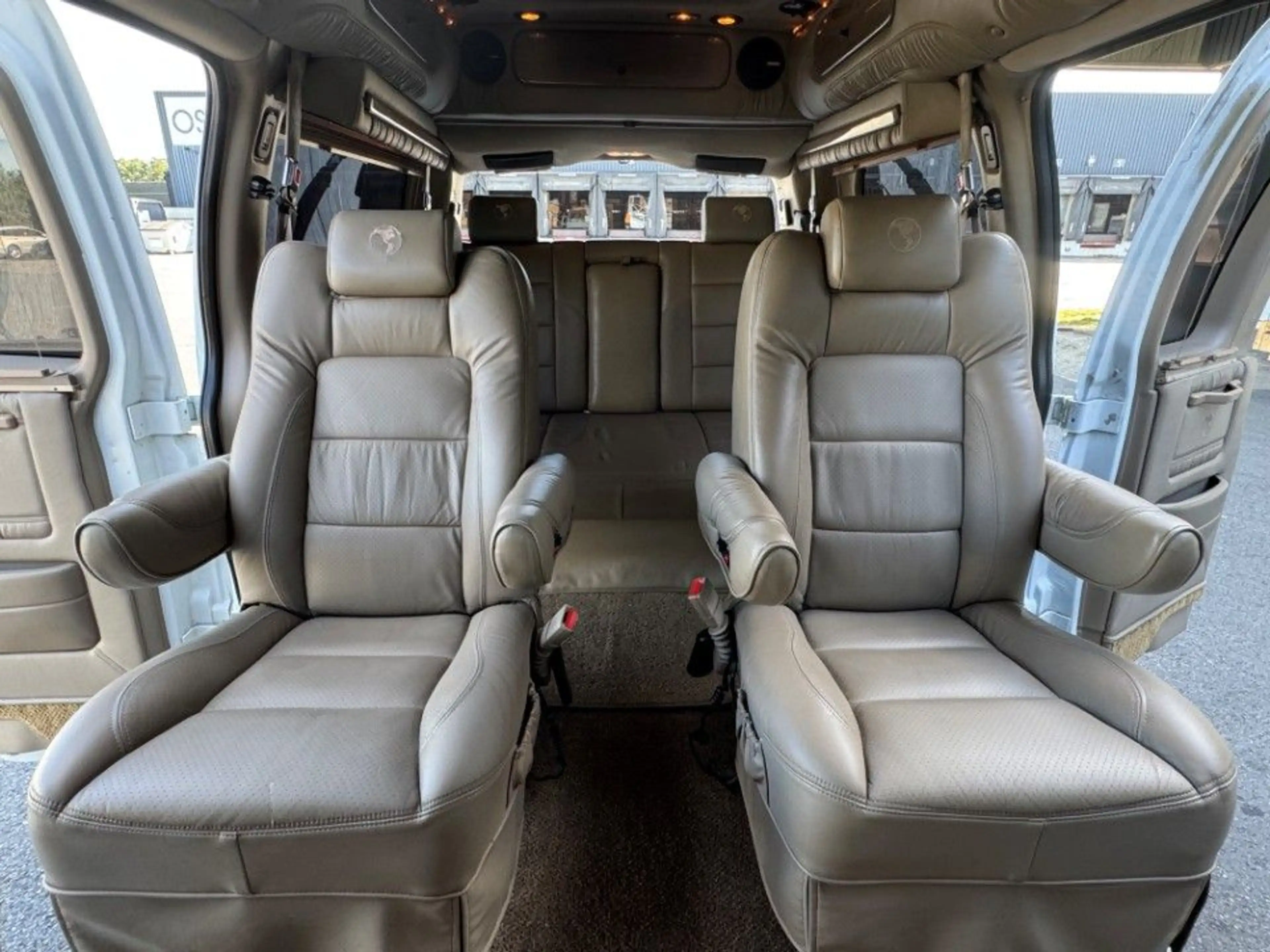 Chevrolet Express Chevy Van Explorer Ltd. SE — photo 11