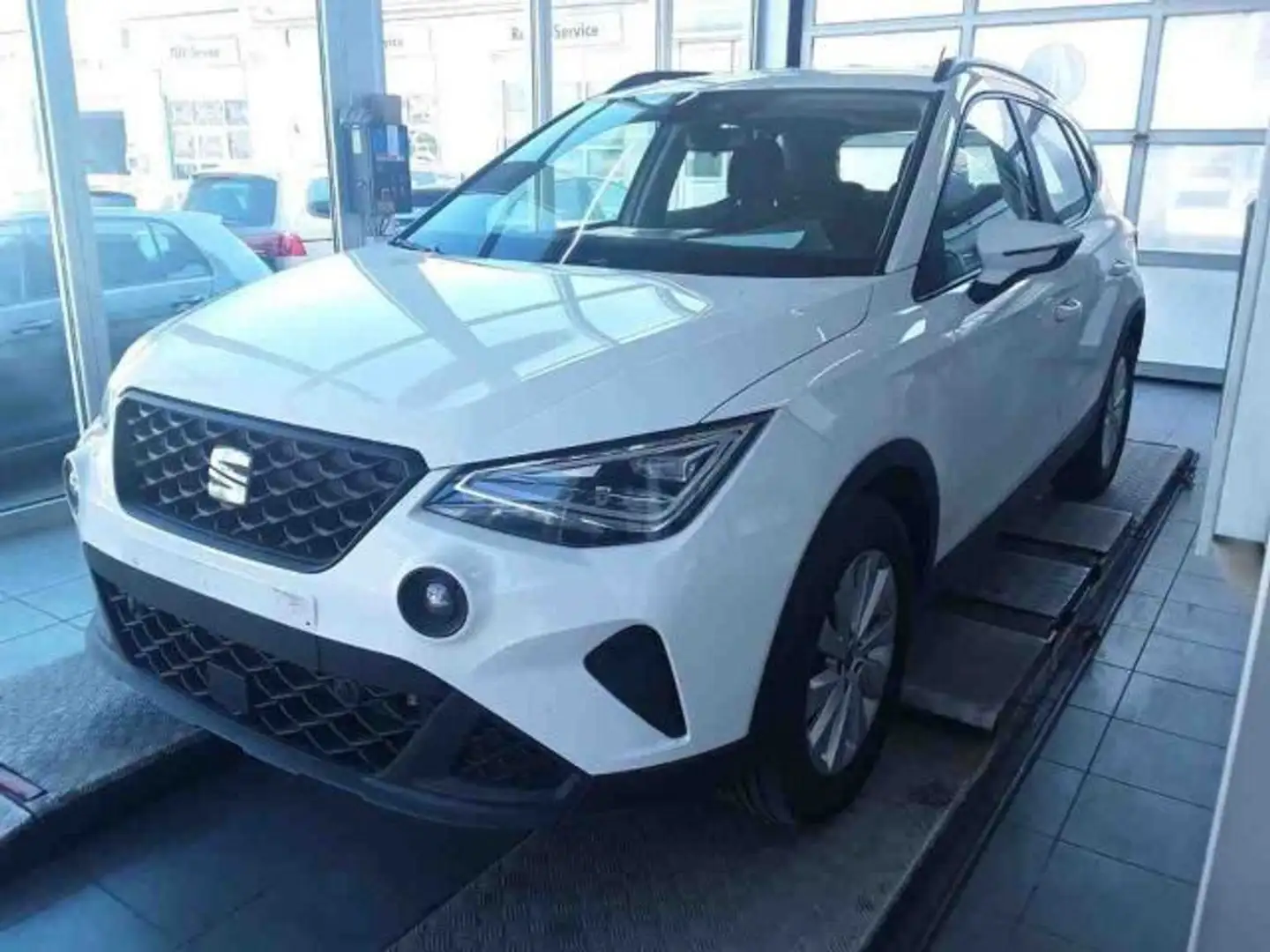 SEAT Arona 1.0 TGI STYLE NEUES MODELL KAMERA NAVI LED Weiß - 2