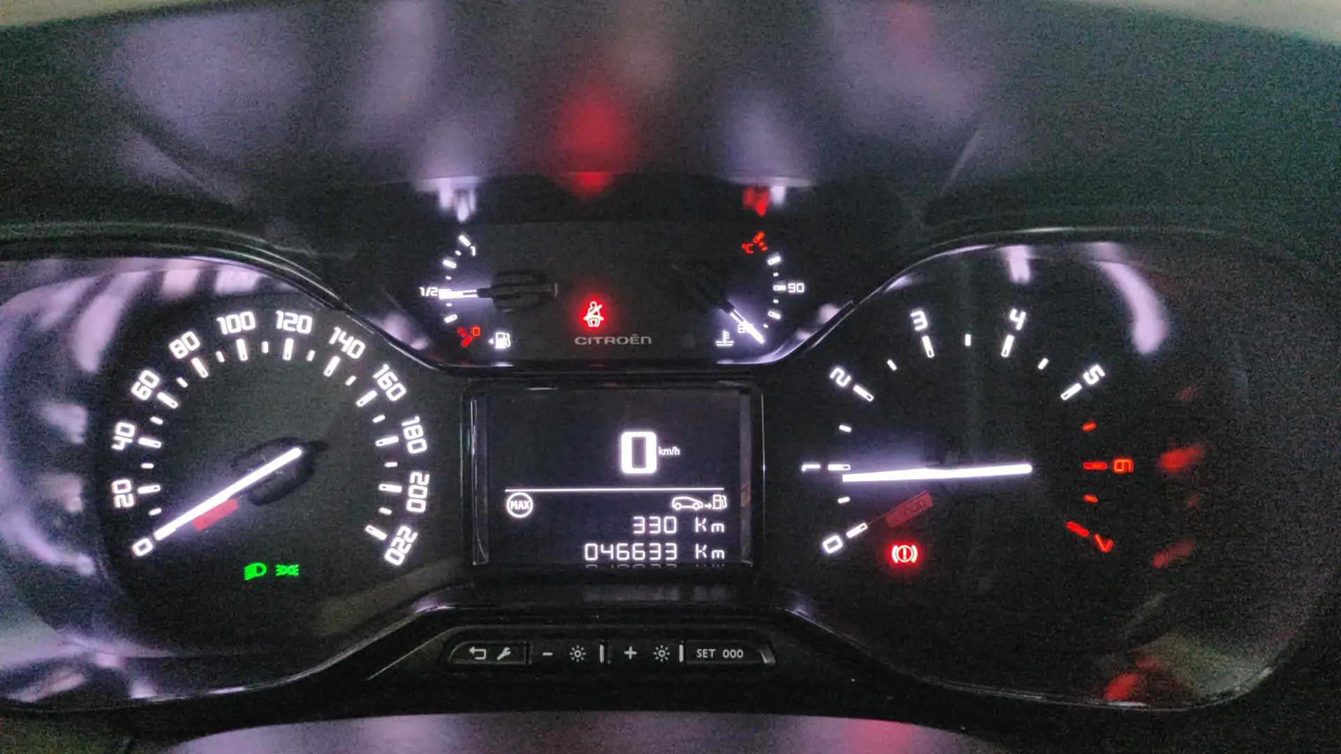 Citroen C3 Aircross BlueHDi 110 S&S Feel Rot - 2