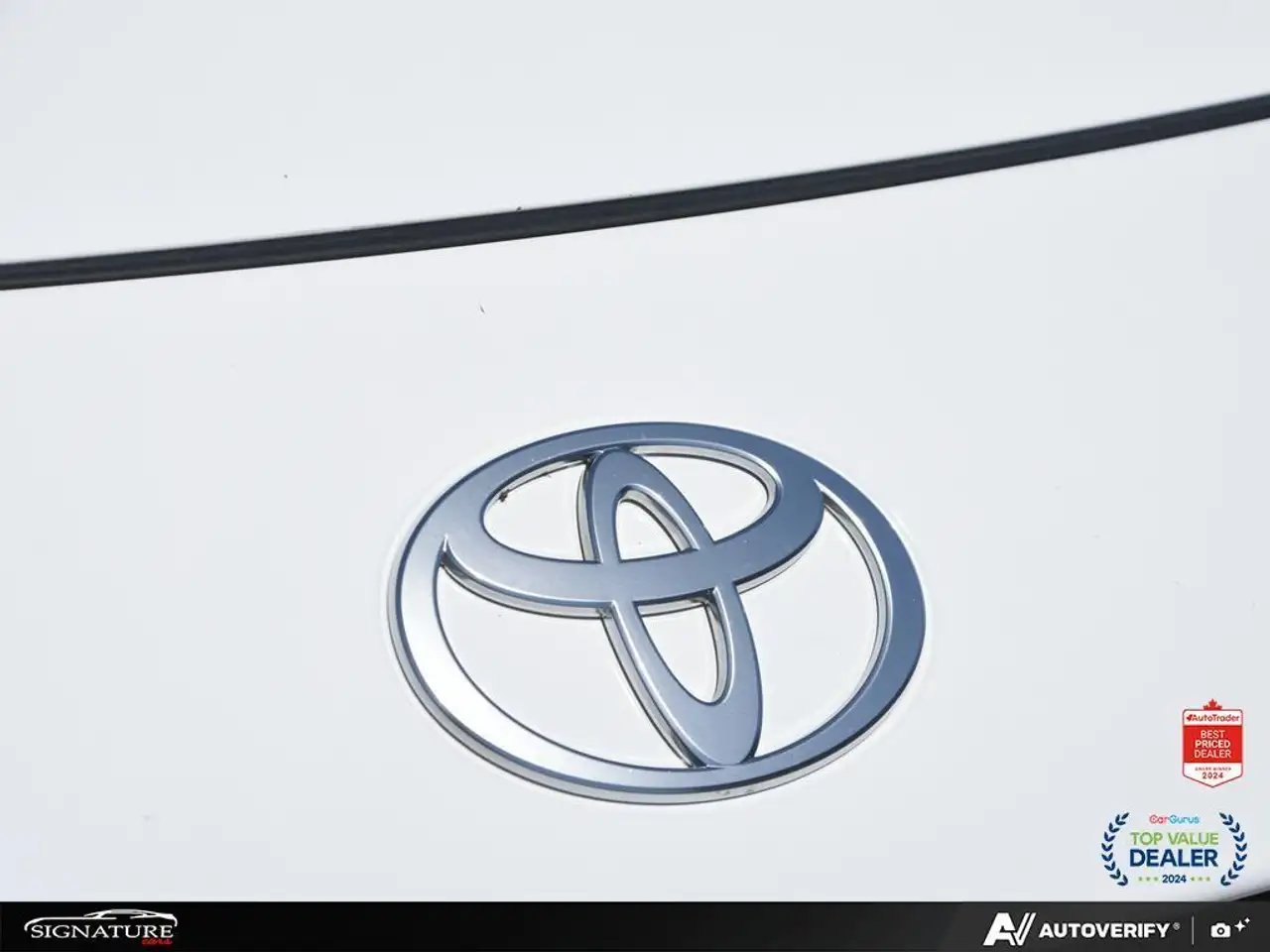 Toyota Camry снимка Toyota Camry