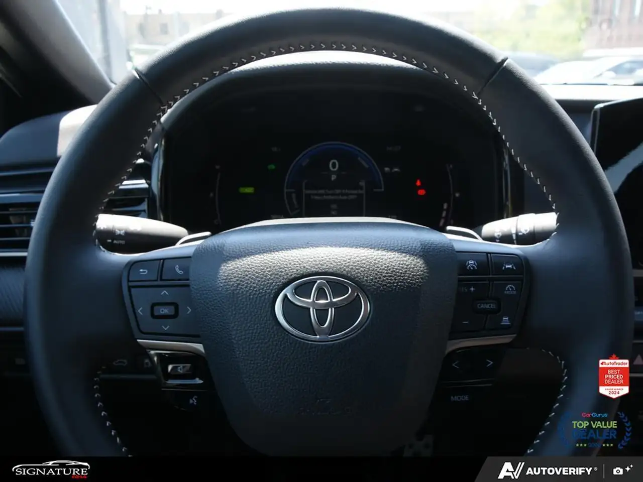 Toyota Camry снимка Toyota Camry