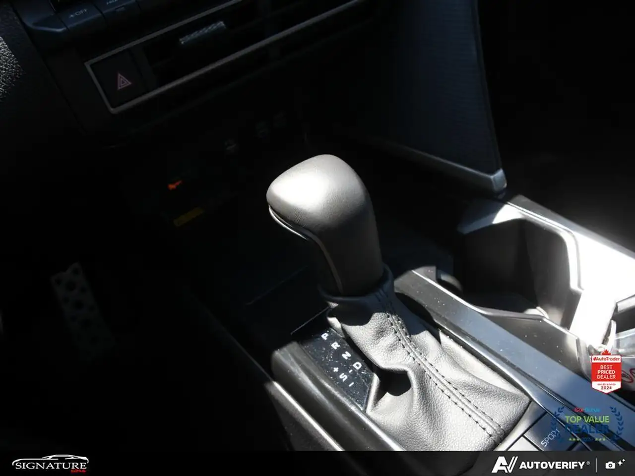 Toyota Camry снимка Toyota Camry