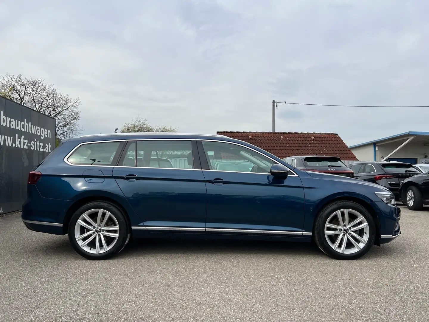 Volkswagen Passat Variant Elegance 2,0 TDI DSG| NP €65.000 Blau - 2