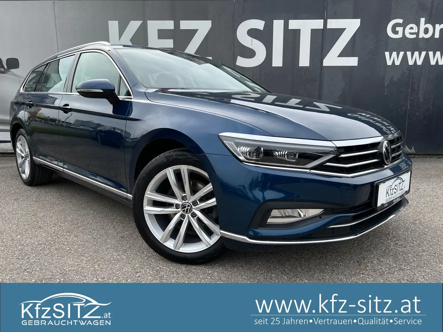Volkswagen Passat Variant Elegance 2,0 TDI DSG| NP €65.000 Blau - 1