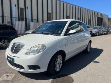 Ypsilon 1.4 8v Argento ecochic Gpl