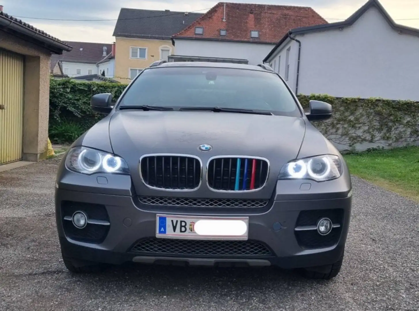 BMW X6 xDrive30d 4x4 Allrad frische Öamtc-begutachtung Schwarz - 1