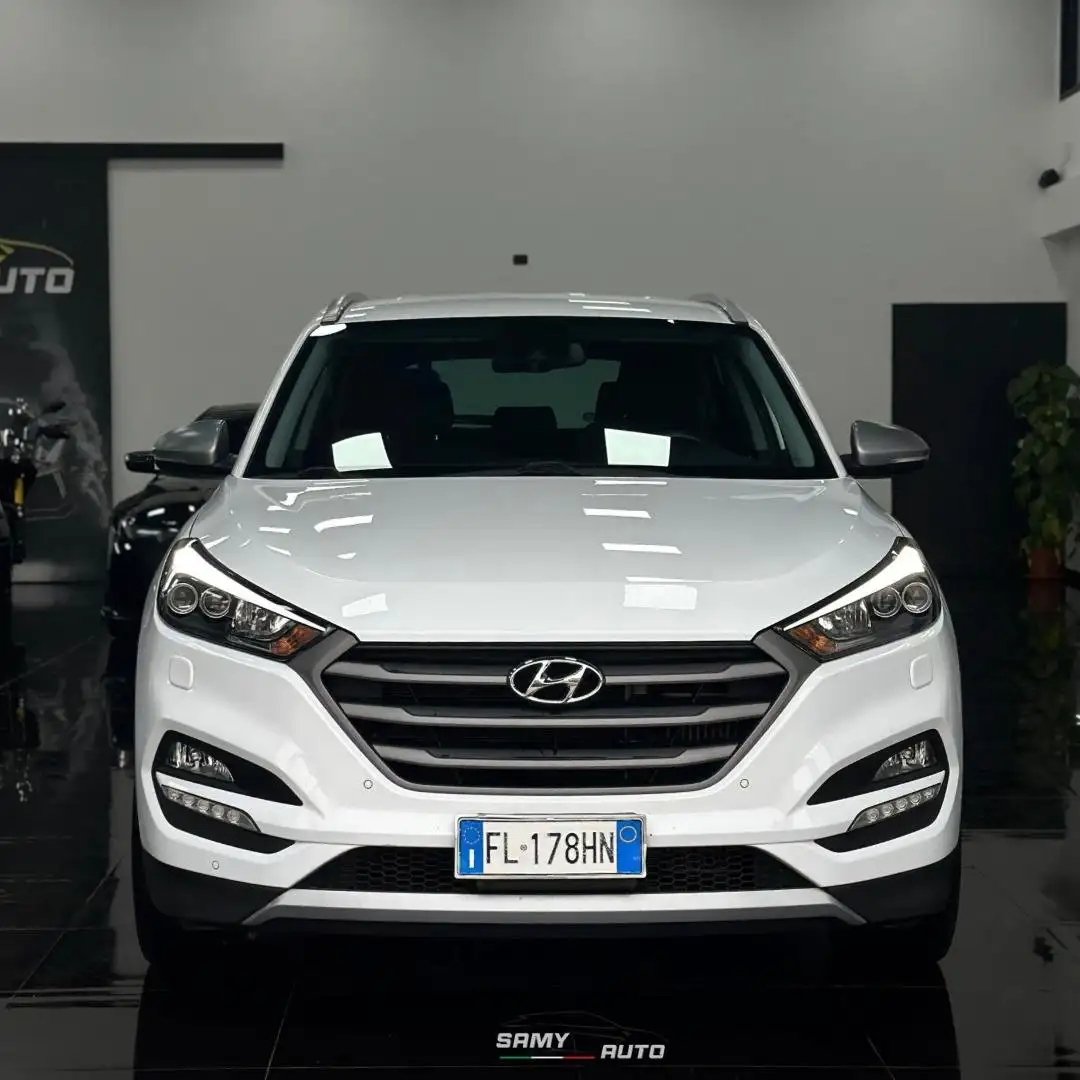 Hyundai TUCSON 1.7 2wd 115cv Weiß - 1