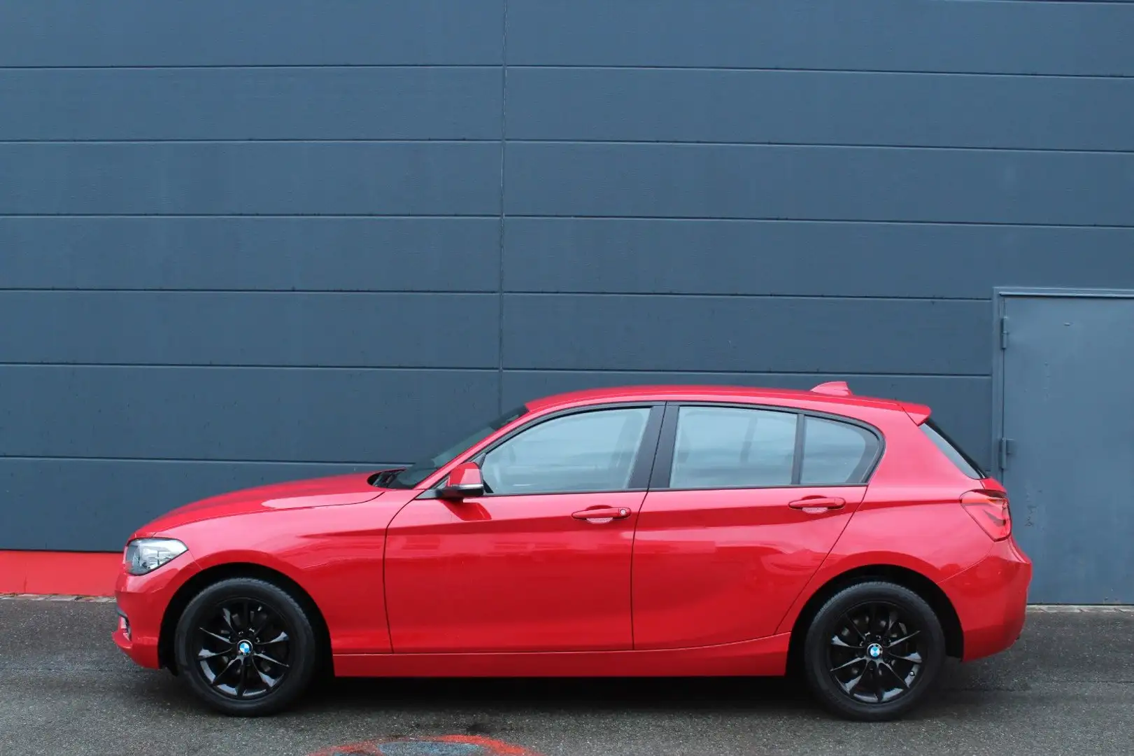 BMW 120 i Advantage *NAVI*PDC*8Fach Berreift Rot - 2
