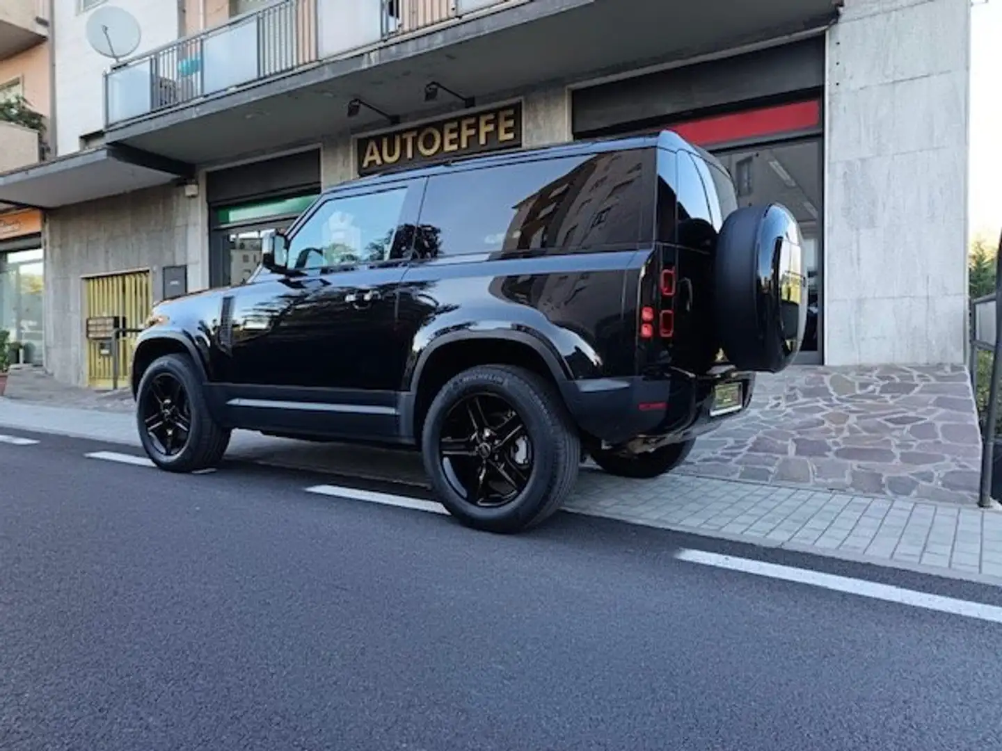 Land Rover Defender 90 3.0d i6 mhev SE 200cv AUTOCARRO N1,PREZZO+IVA Negro - 2