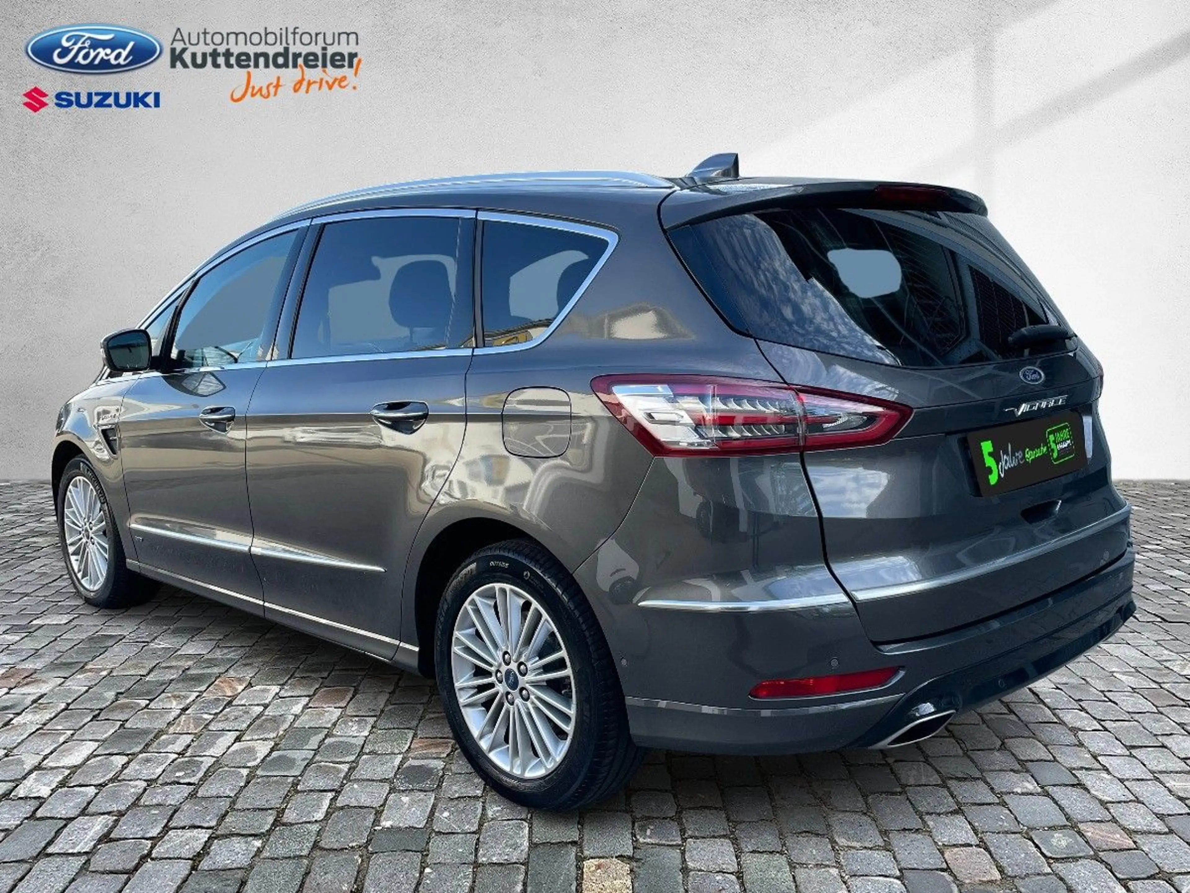 Ford S-Max Vignale Standheizung Navi Kamera 7-Sitze — photo 12